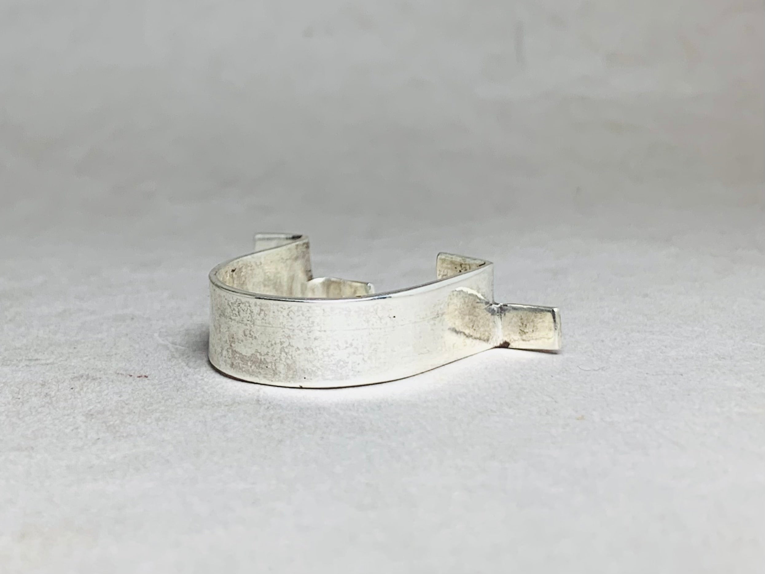 Offener Bandring 925 Silberring Handgemachter moderner Ring Einfacher Alltagsring Zwei-Stäbe-Ring Einzigartiger Ring