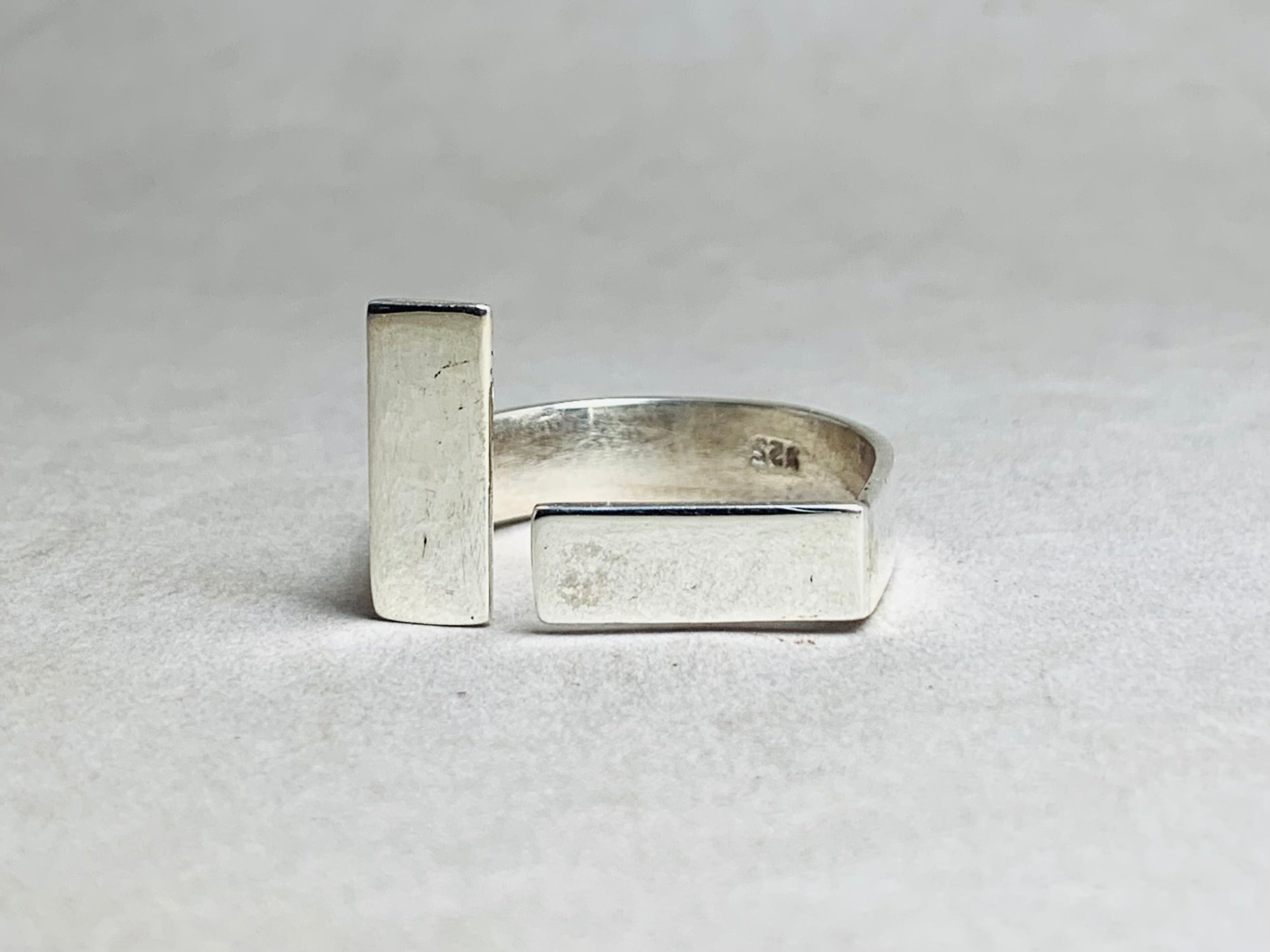 Bar Ring 925er Sterling Silber Ring Handgefertigter Statement Ring Eleganter Design Ring Doppelter Bar Ring Verstellbar
