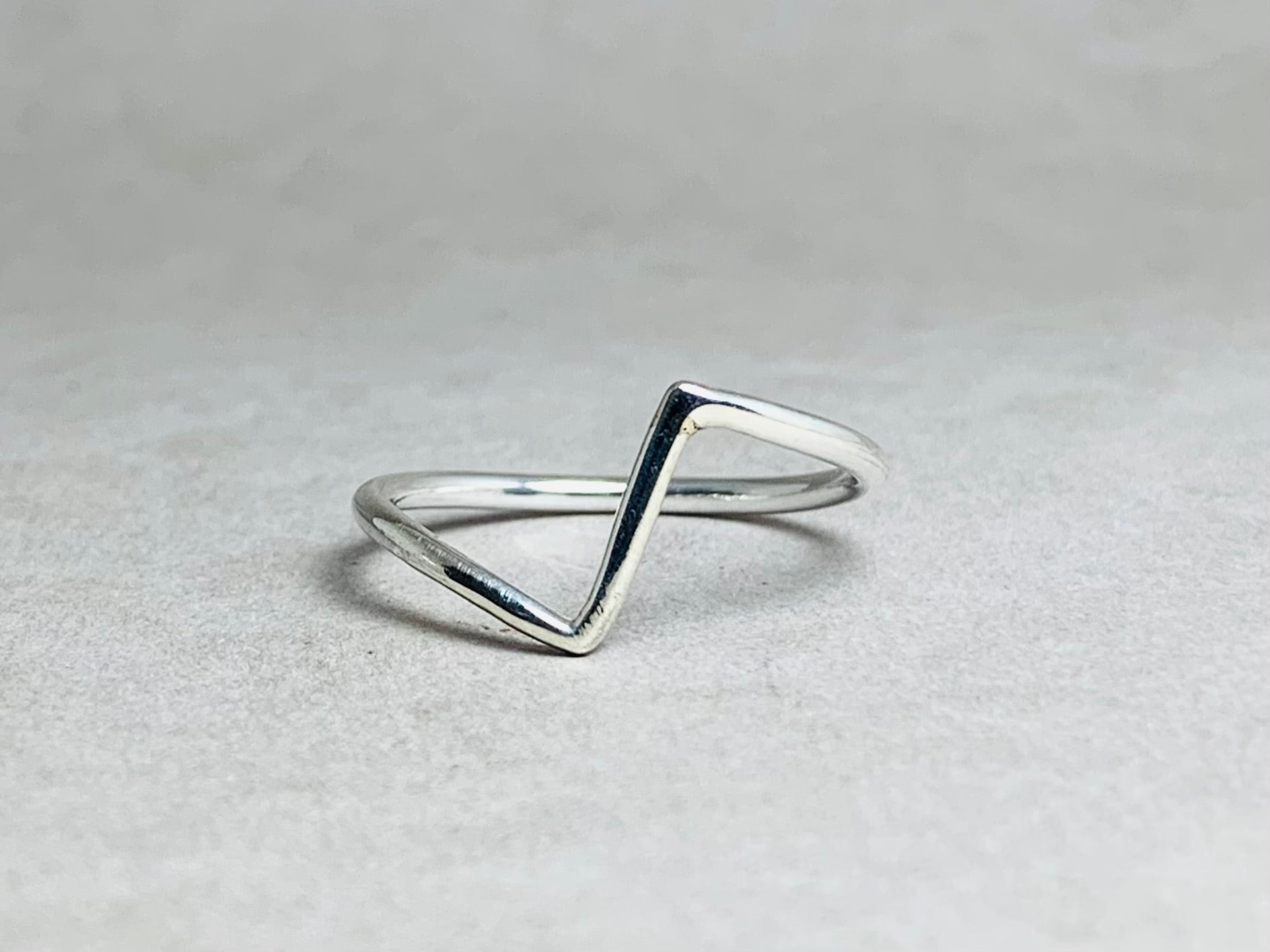 Feiner Barrenring 925 Sterling Silber Ring Handgemachter Minimalistischer Ring Stapelring Kleiner Ring Geschenk Für Sie