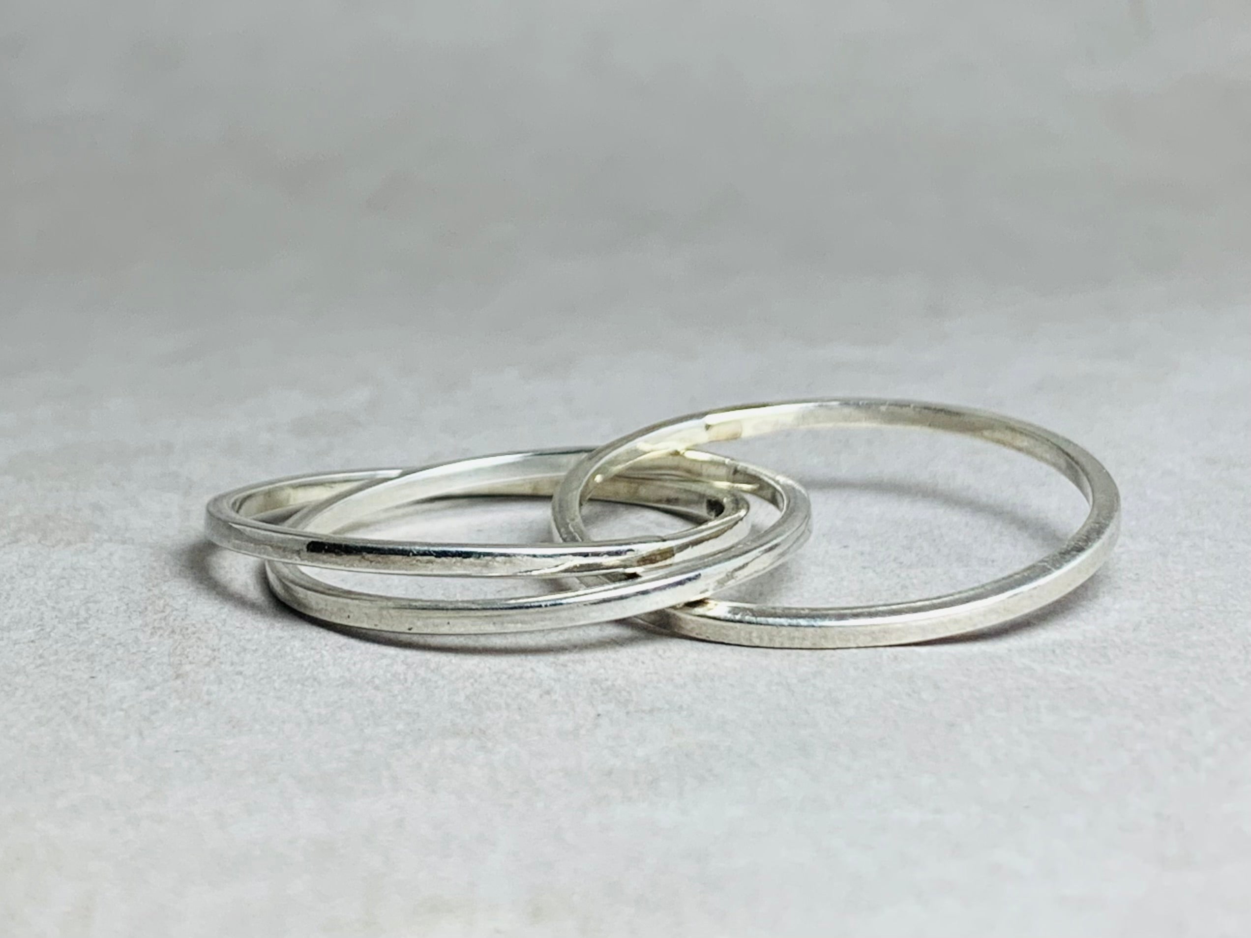 Rolling Ring Interlocking Trinity Dainty Ring Simple Delicate Ring Minimalist Thumb Ring Stacking Ring Unique Ring