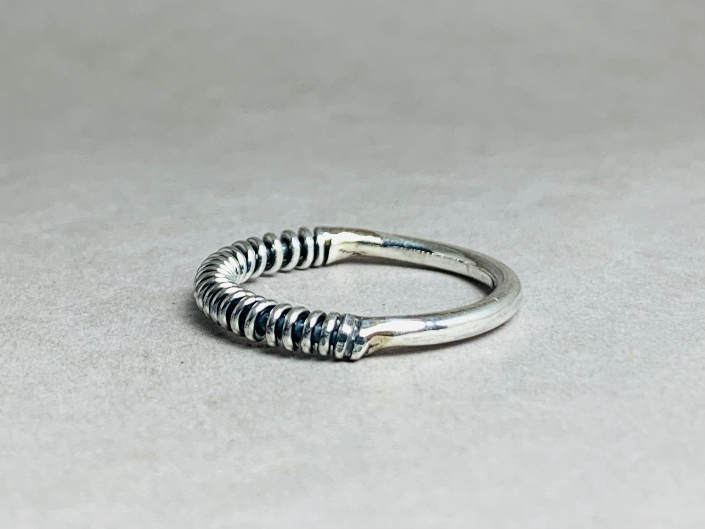 Gedraaide Ring 925 Massief Sterling Zilveren Ring Handgemaakte Unieke Ring Stapelring Delicate Fijne Gedraaide Ring