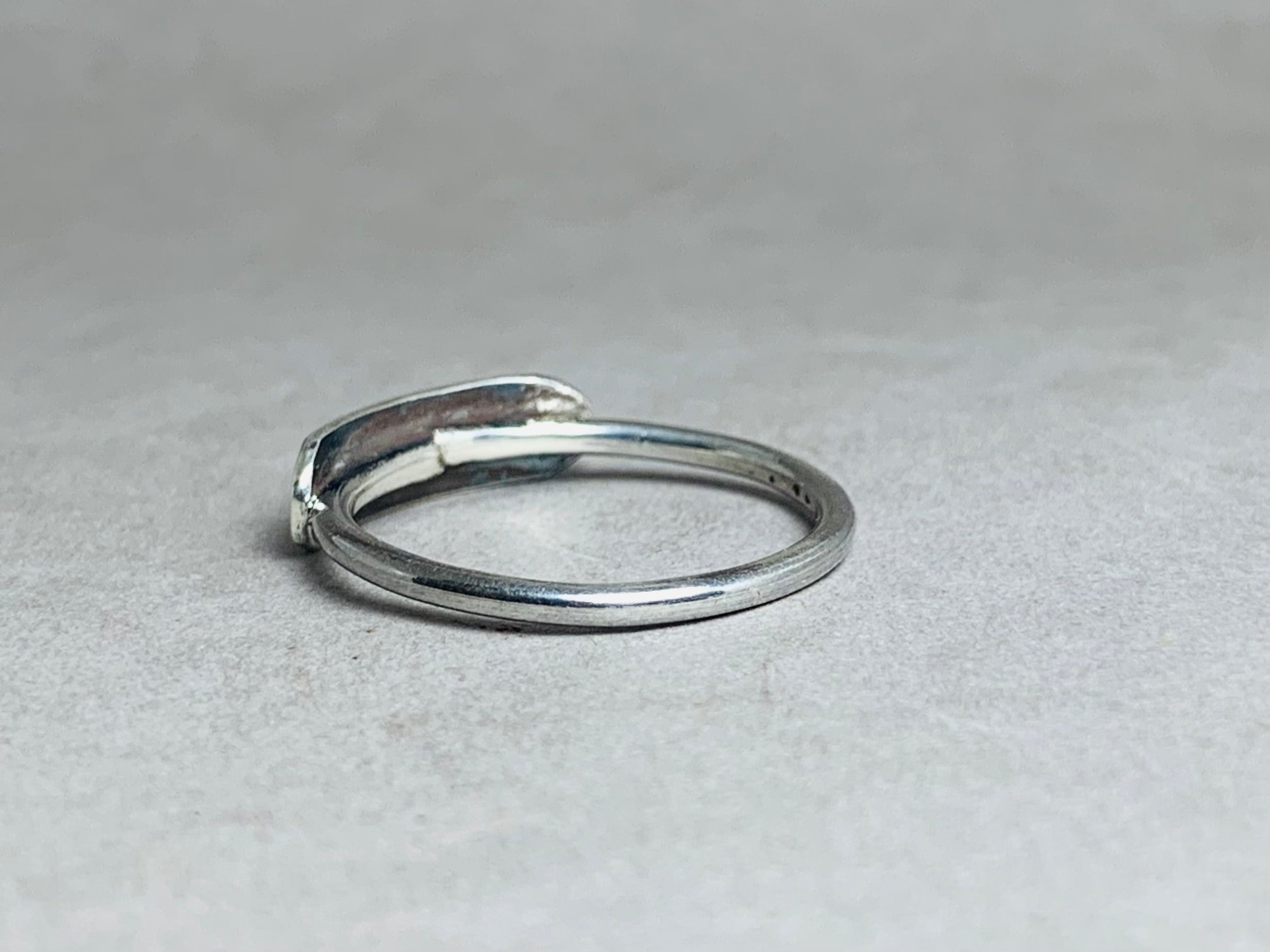 925er Silberring Dünner Stapelring Maßgefertigter Ring Zarter Namensring Schmaler Custom Ring Gravierter Ring