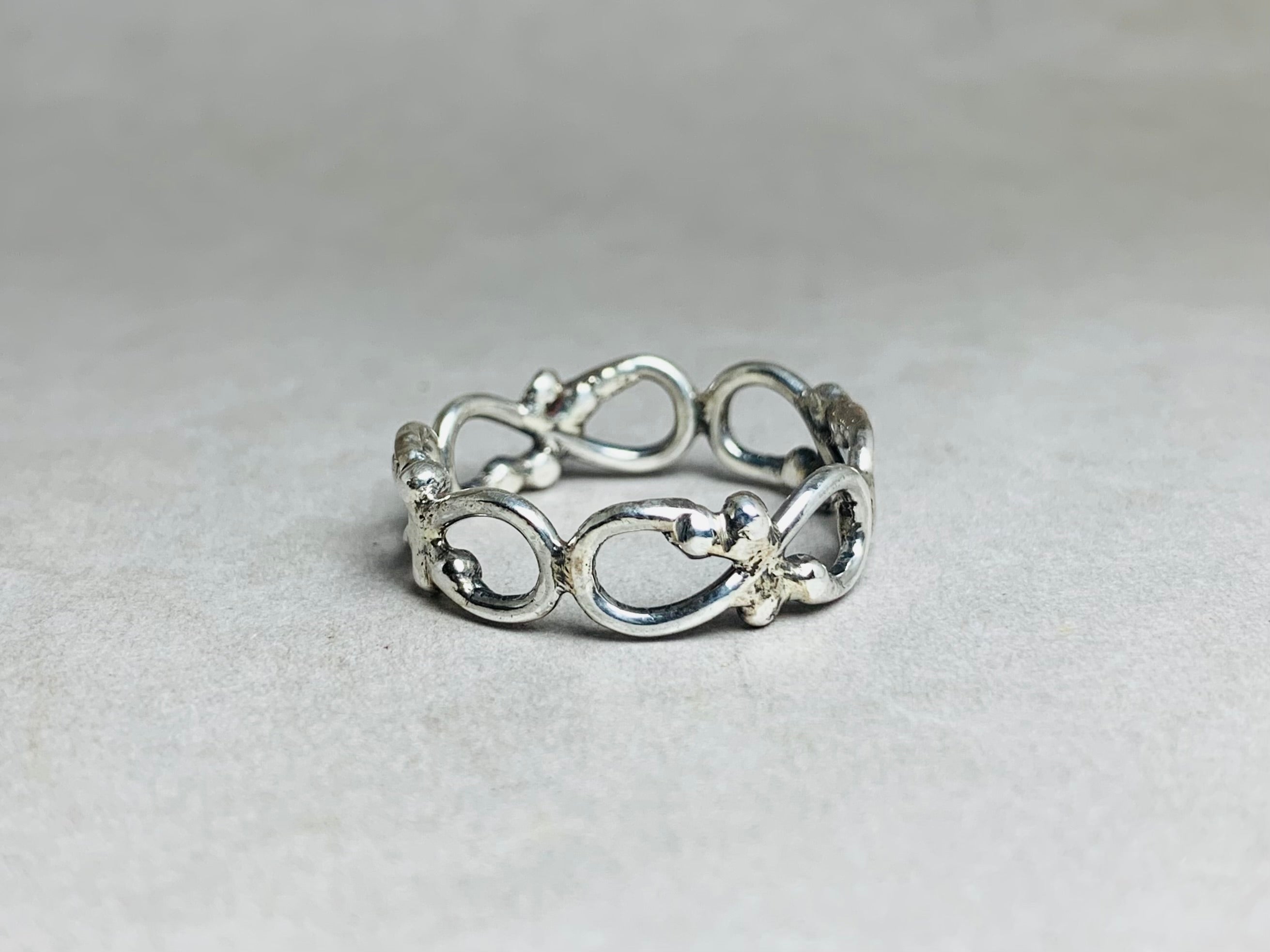 Unendlichkeits-Design-Ring 925 Silberring Unendlichkeitsband Handgemachter gedrehter Ring Einzigartiger Ring Alltagsring Geschenk für Sie