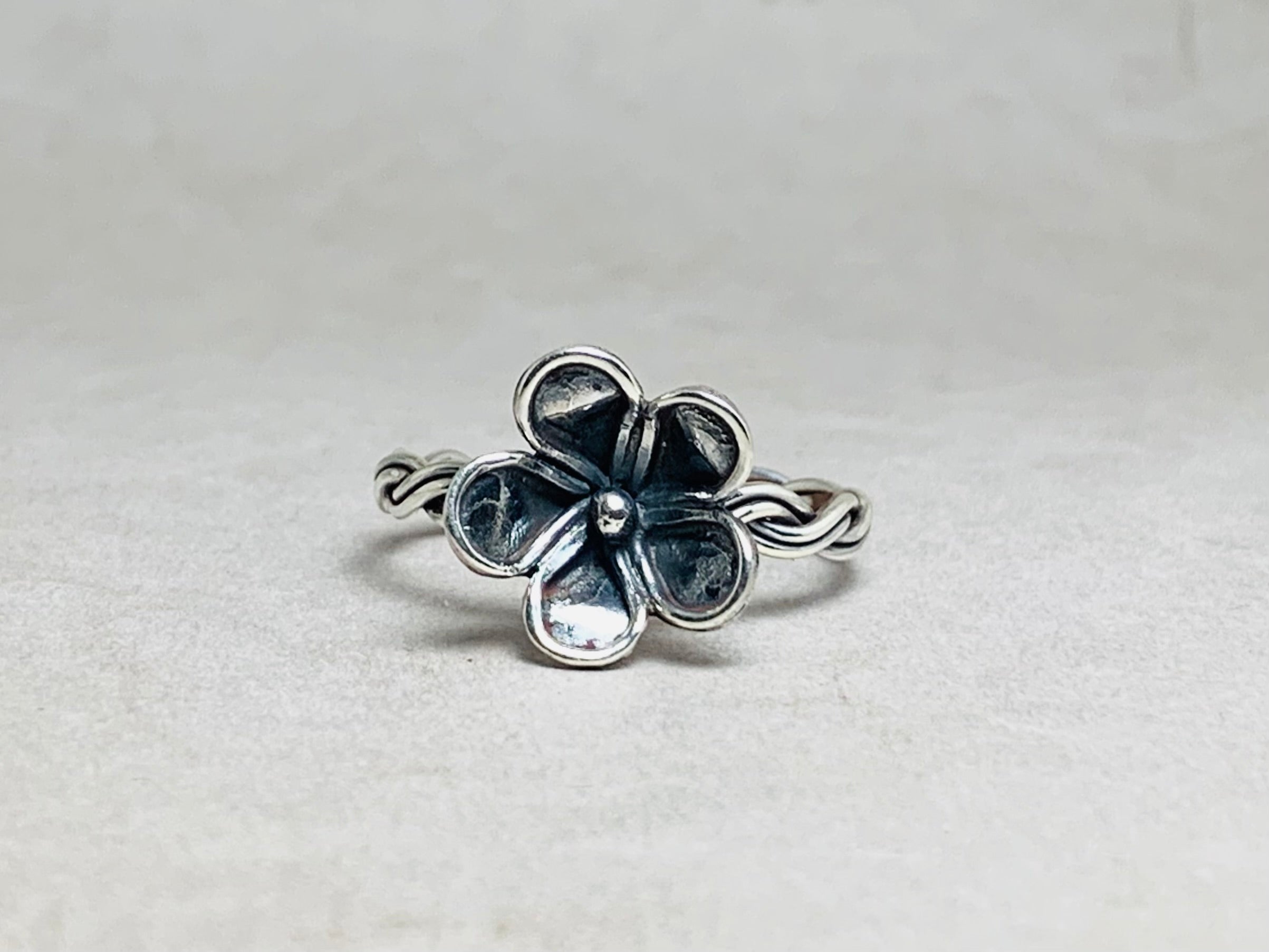 Silberner Blumenring 925 Sterling Silber Ring Statement Ring Boho Minimalistischer Ring Zierlicher Handgemachter Ring Sonnenblumenring