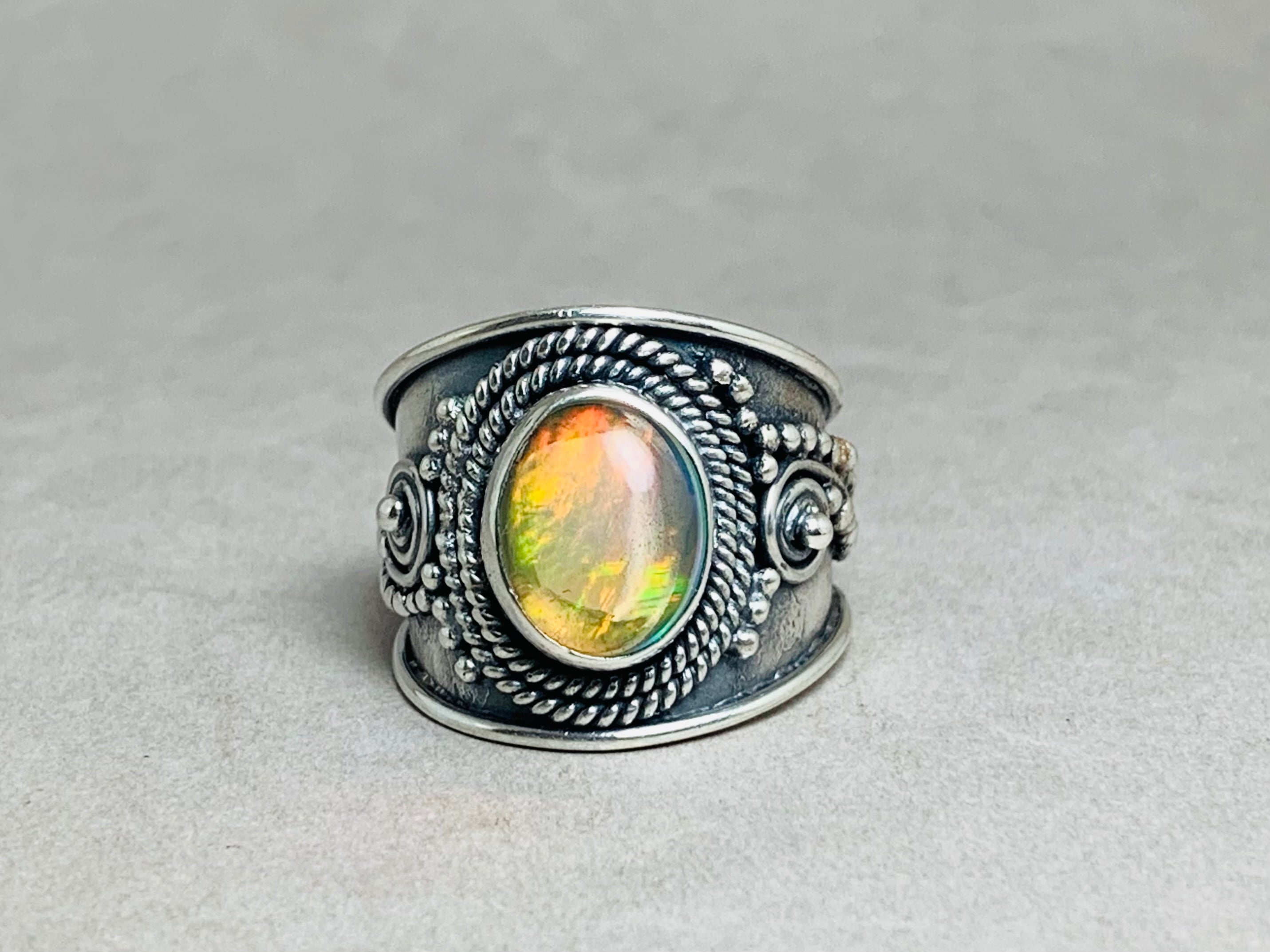 Natürlicher Opalring 925 Silber Ring Handgemachter Opal Edelstein Statement Ring Boho Opal Ring AAA+ Opal Qualität