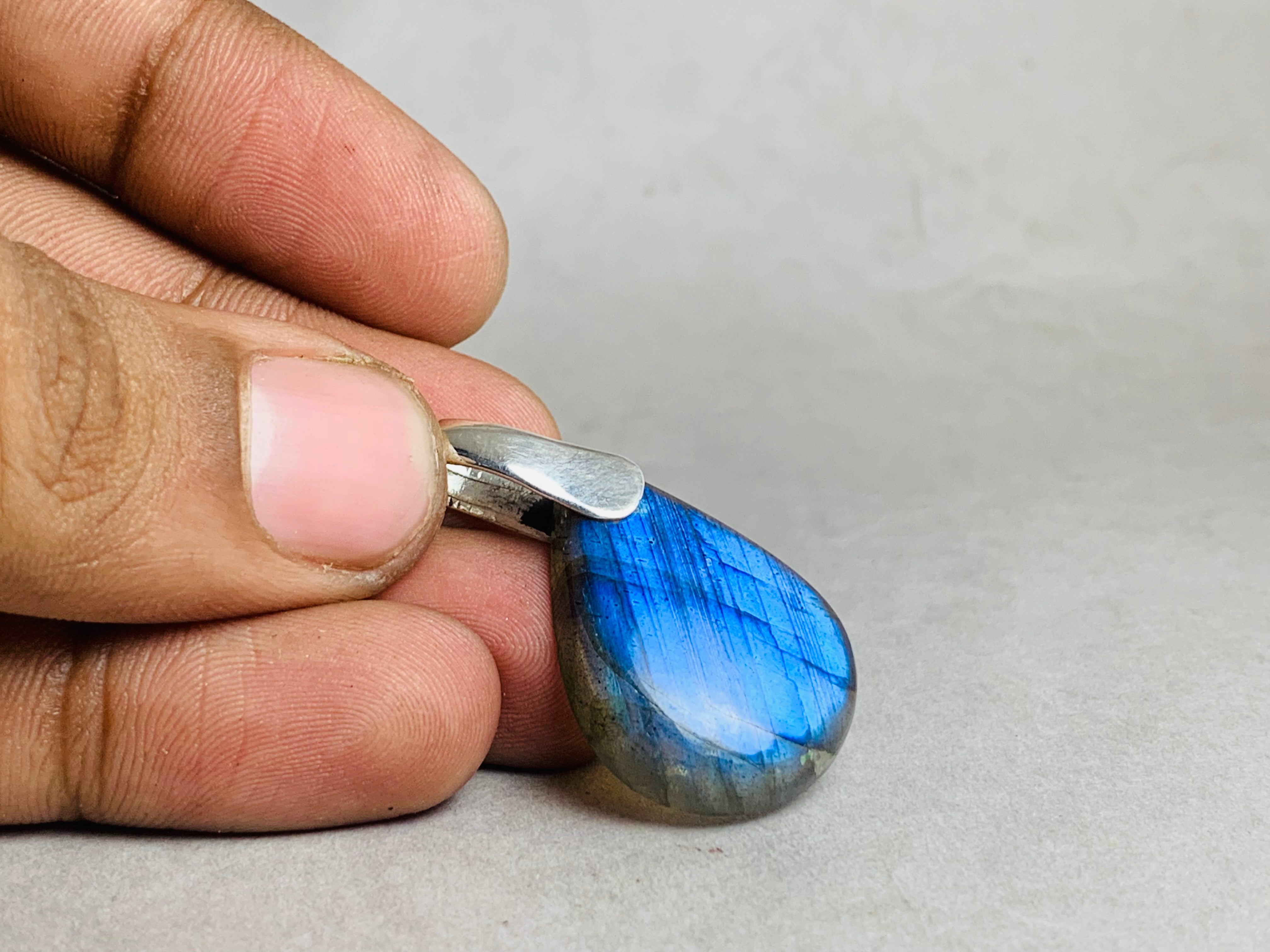 Boho Labradorit Anhänger 925 Silber Ring Blitzender Labradorit Handgefertigter Silberanhänger Edelsteinanhänger Blauer Labradorit Schmuck