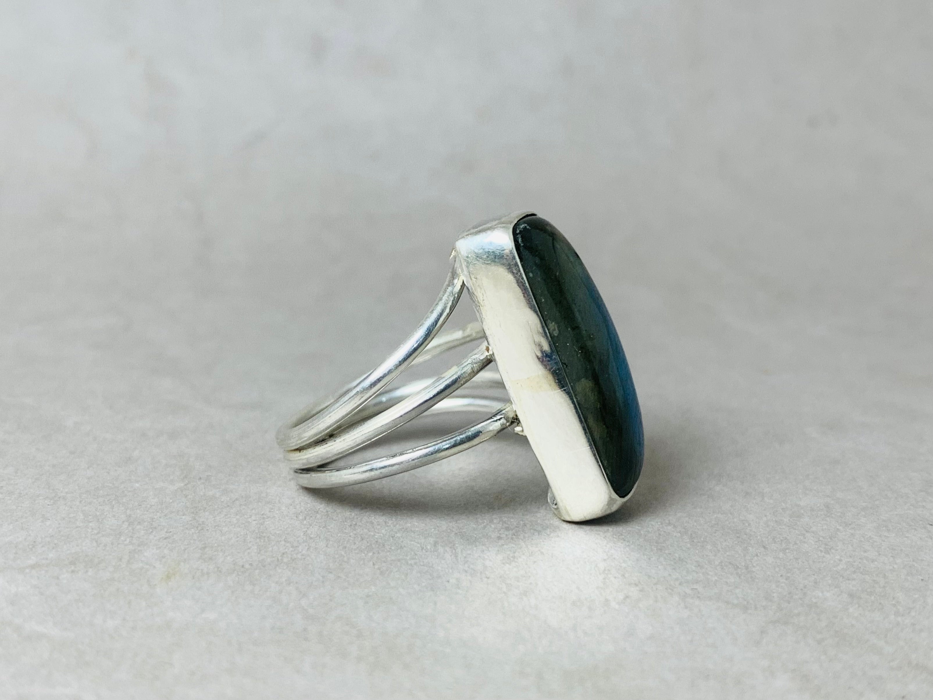 Labradorit-Ring Sterling Silber Ring 925 Edelsteinring Handgefertigter Kissen-Labradorit Natur