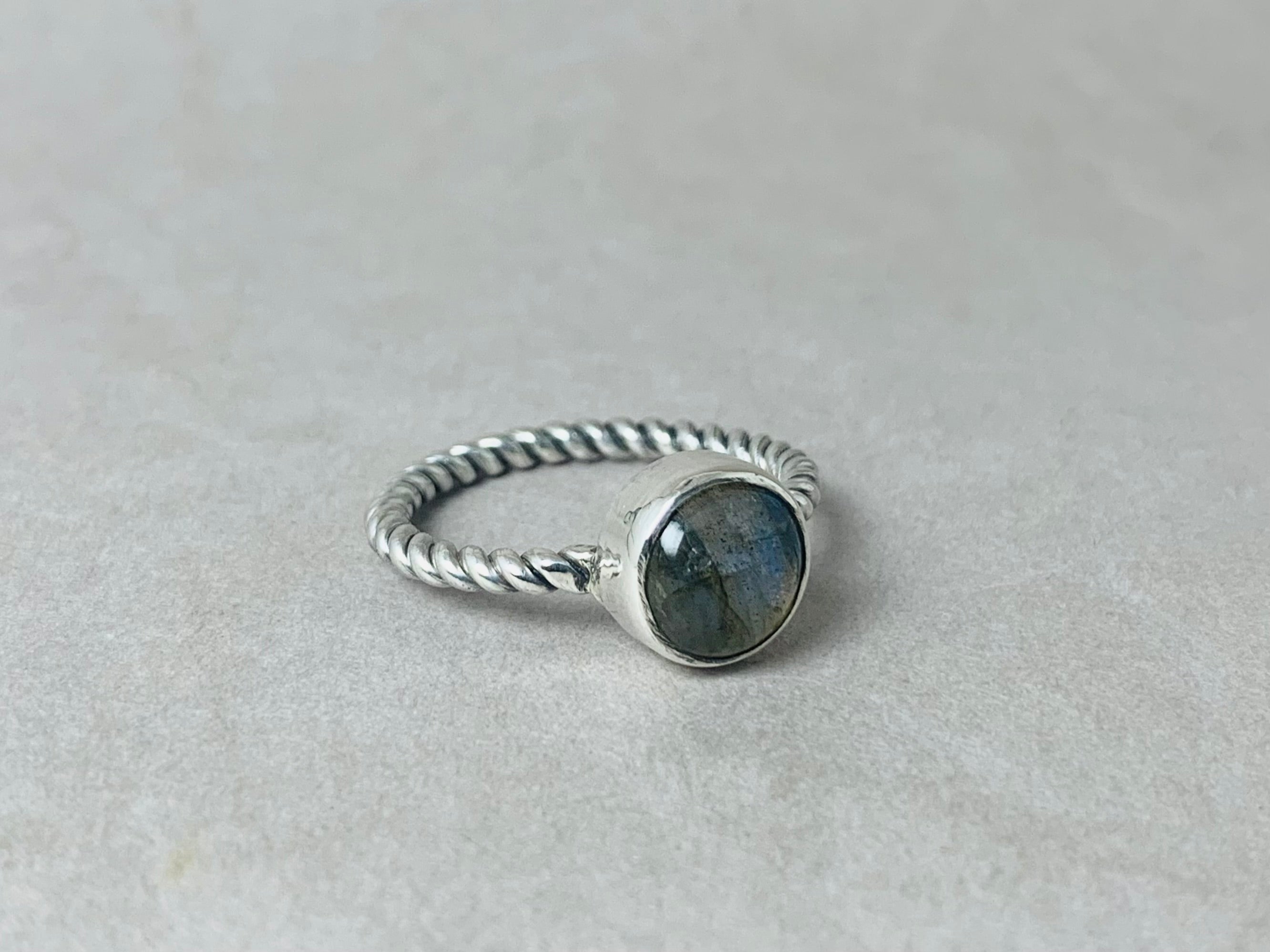 Runder Labradorit Ring 925 Silber Ring Handgemachter Ring Alltagsring Stapelring Natürlicher Edelstein Ring