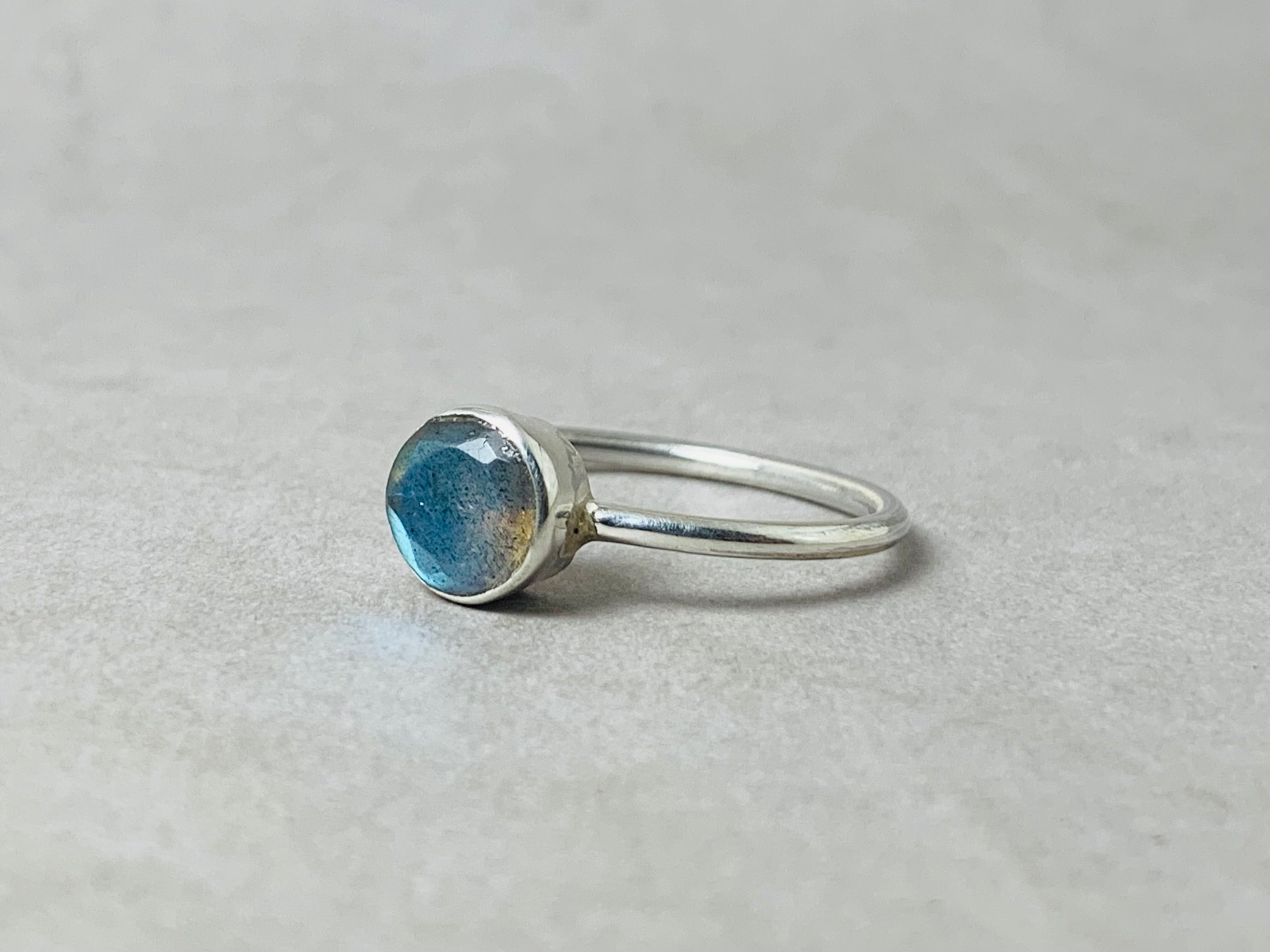 Labradorit Facettierter Ring 925 Silberring Runder Edelsteinring Blauer Steinring Handgemachter Ring Boho Ring