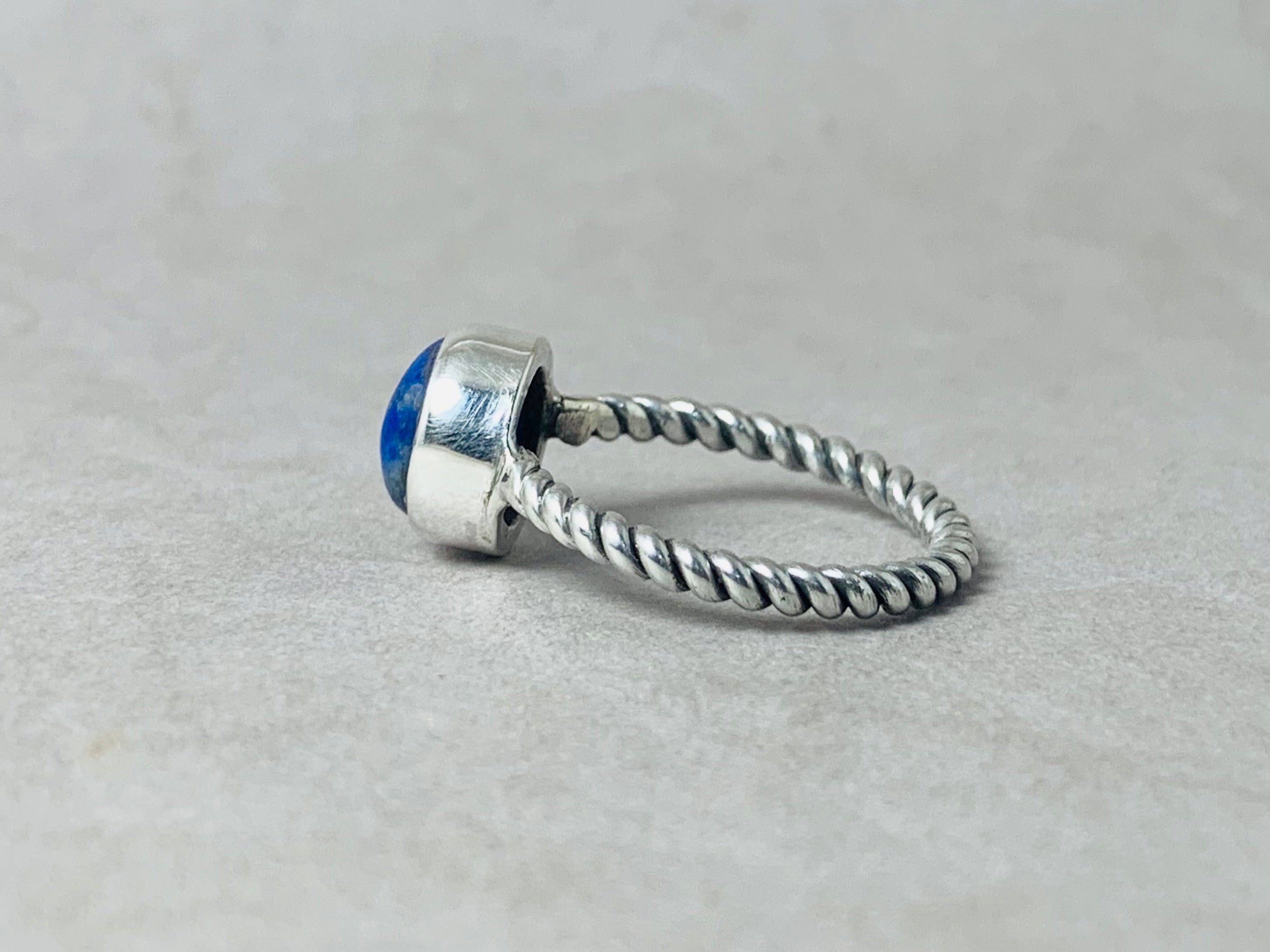 Lapislazuli Ring 925 Silber Ring Handgemachter Ring Stapelring Blauer Edelstein Ring Minimalistischer Ring