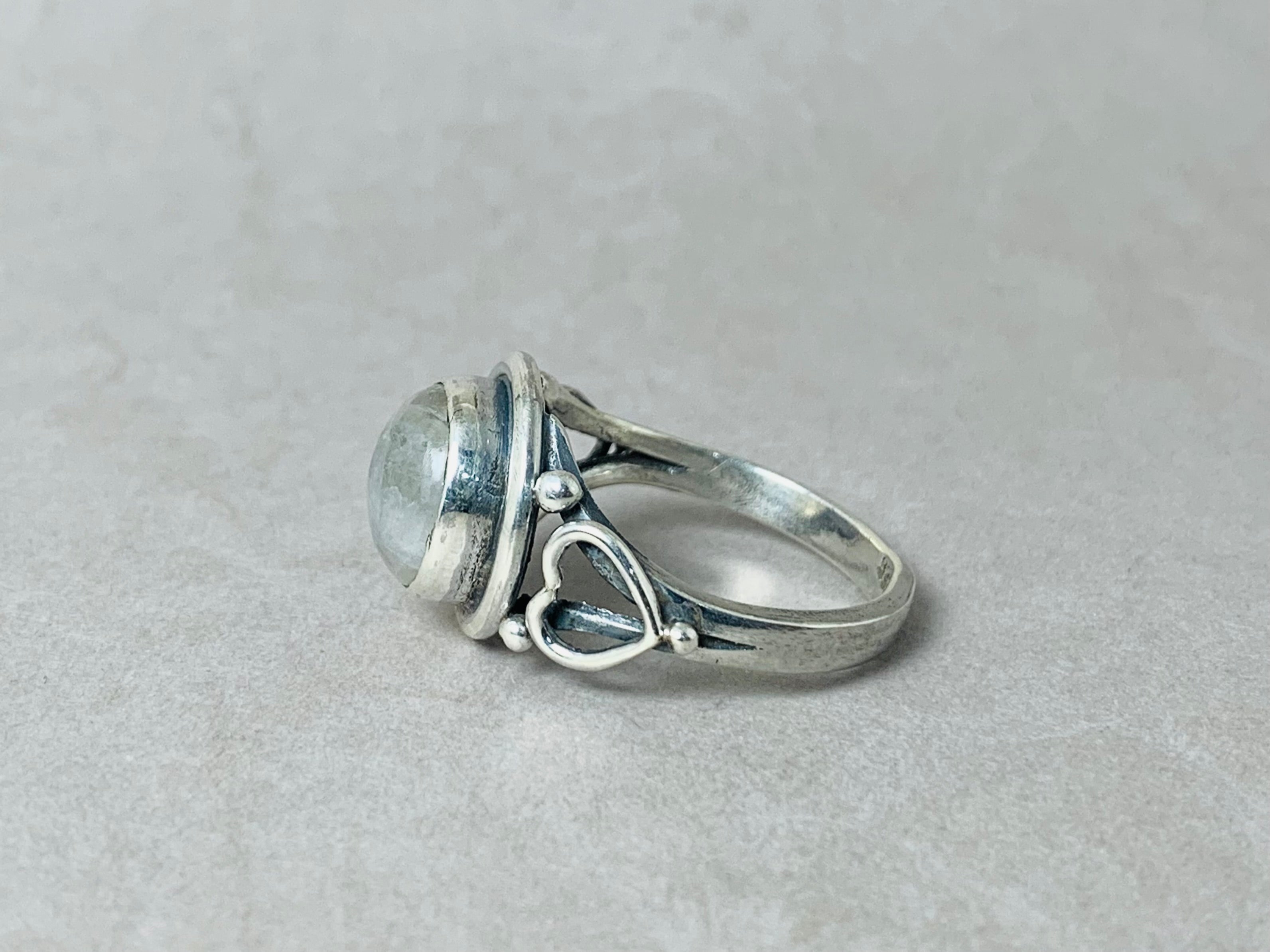 Regenbogen-Mondstein-Ring 925 Sterling Silber Handgefertigter Silberring Juni Geburtssteinring Edelsteinring Blauer Feuer-Mondstein