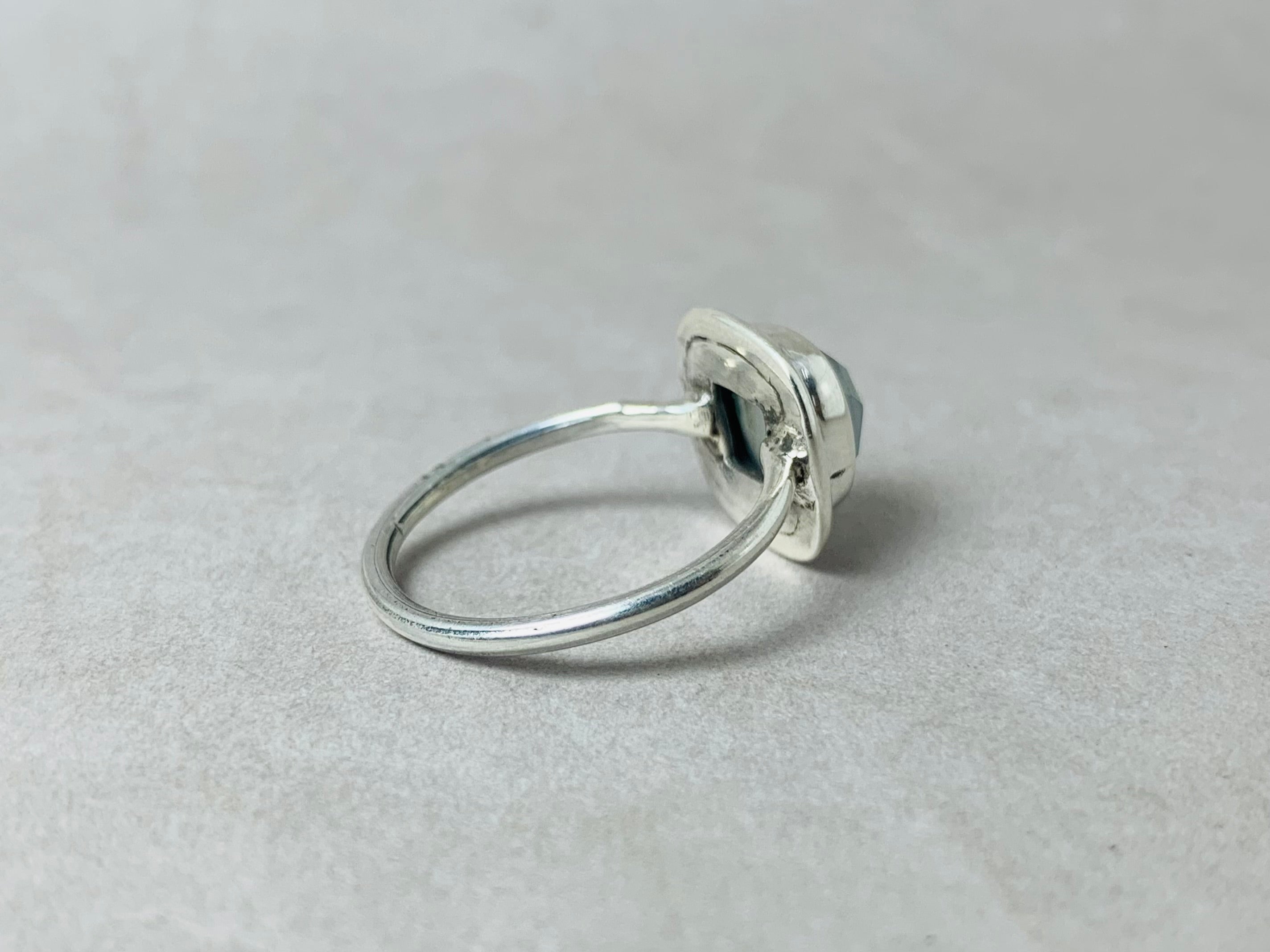 Aqua Chalcedon Ring 925 Silber Ring Geschliffener Aqua Chalcedon Minimalistischer Ring März Geburtsstein Handgemachter Stapelring Boho Ring