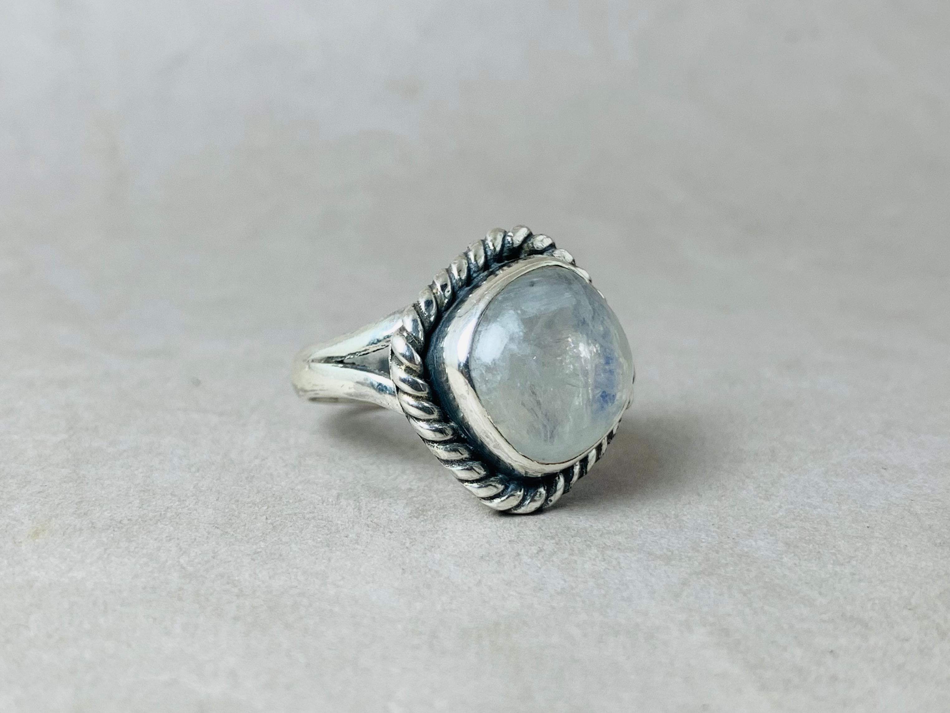 Natürlicher Mondsteinring 925 Sterling Silber Ring Boho Ring Blauer Feuer Mondstein Ring Handgemachter Ring