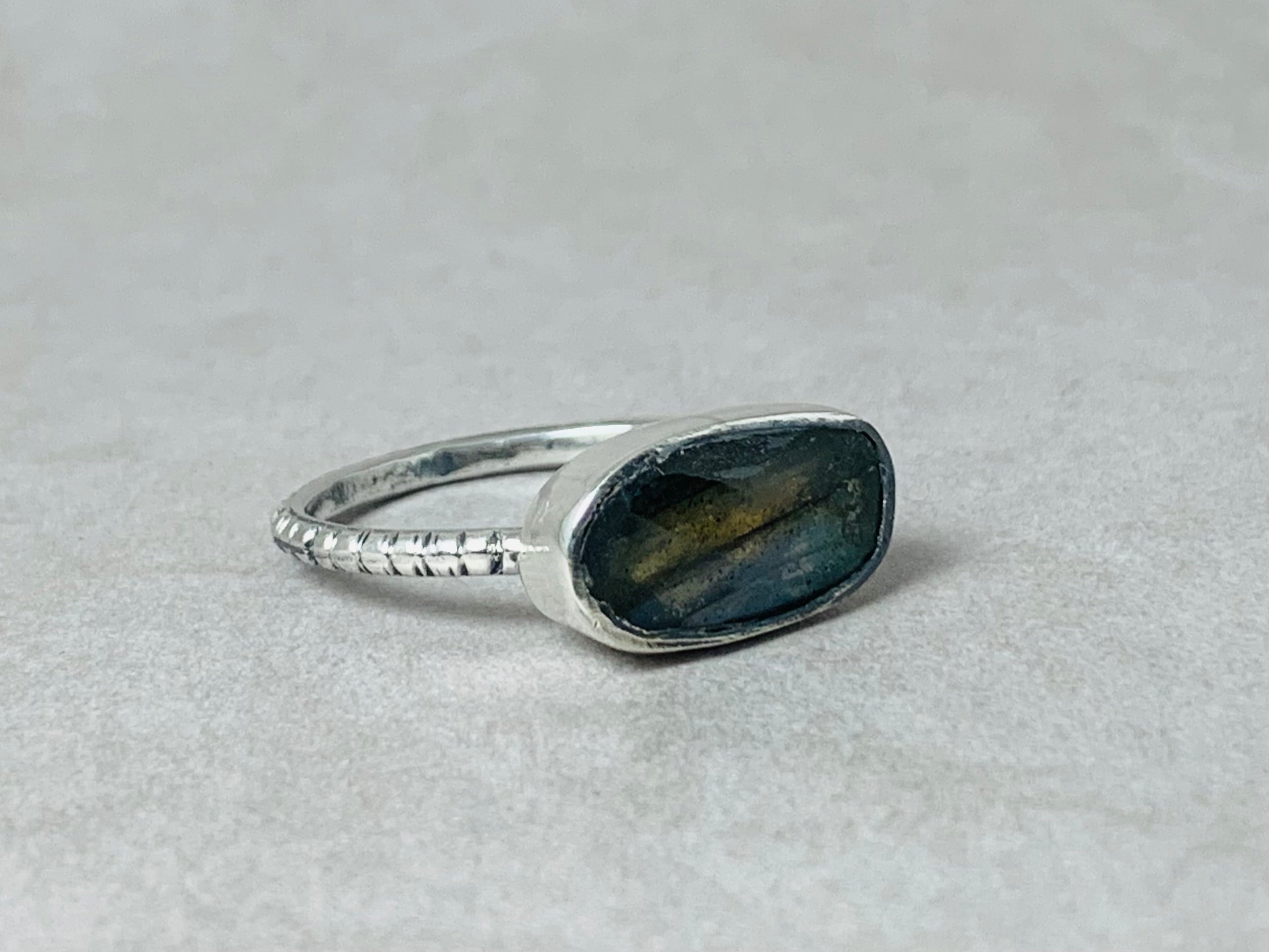 Cut Labradorite Ring 925 Silver Ring Faceted Gemstone Ring Rainbow Labradorite Minimalist Ring