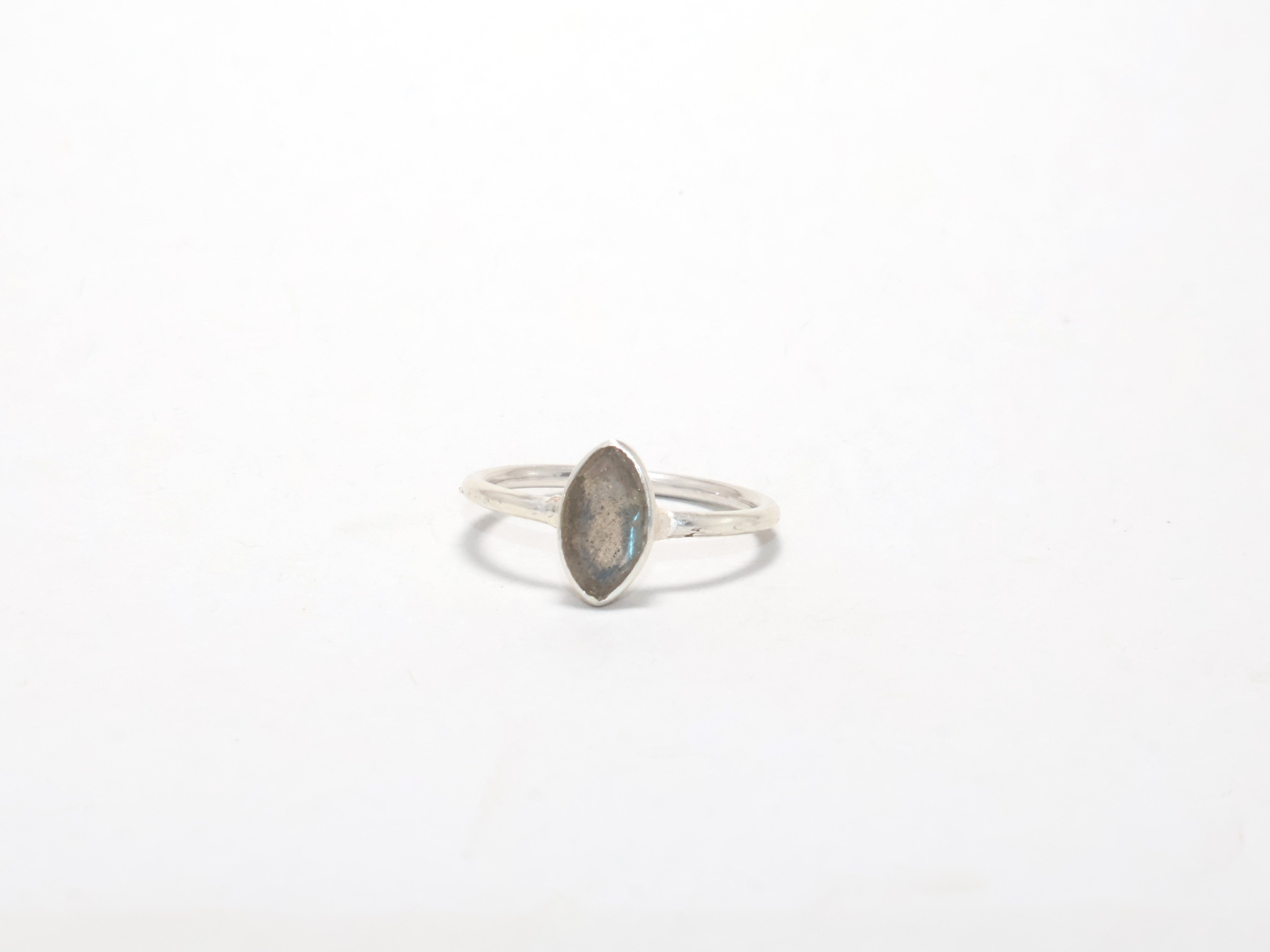 Geschliffener Labradorit-Edelsteinring 925 Sterling Silber Versprechensring Geschenkartikel Blauer Feuer handgemachter Ring Alltagsring