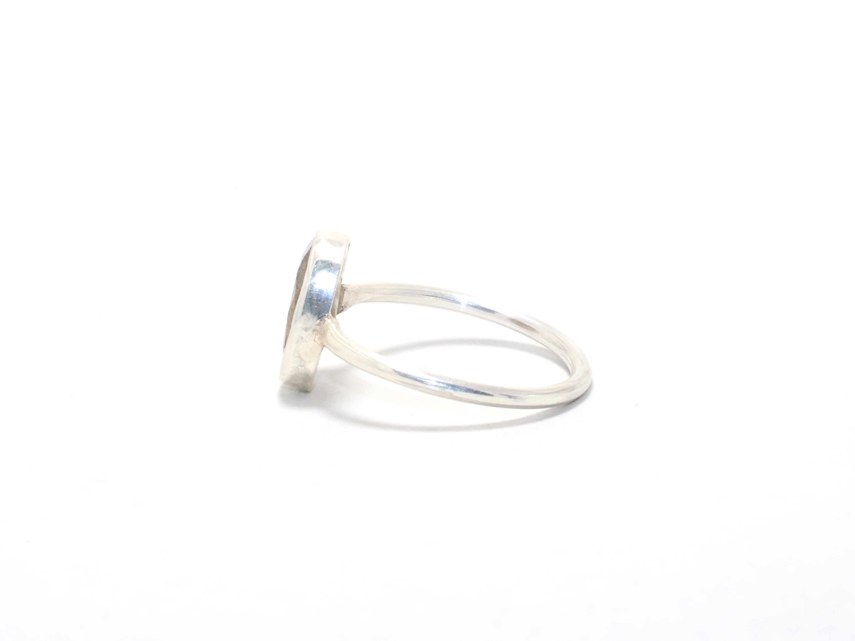 Geslepen Labradoriet Ring 925 Sterling Zilver Ovale Edelsteen Stapelring Cadeau Voor Haar Alledaagse Ring