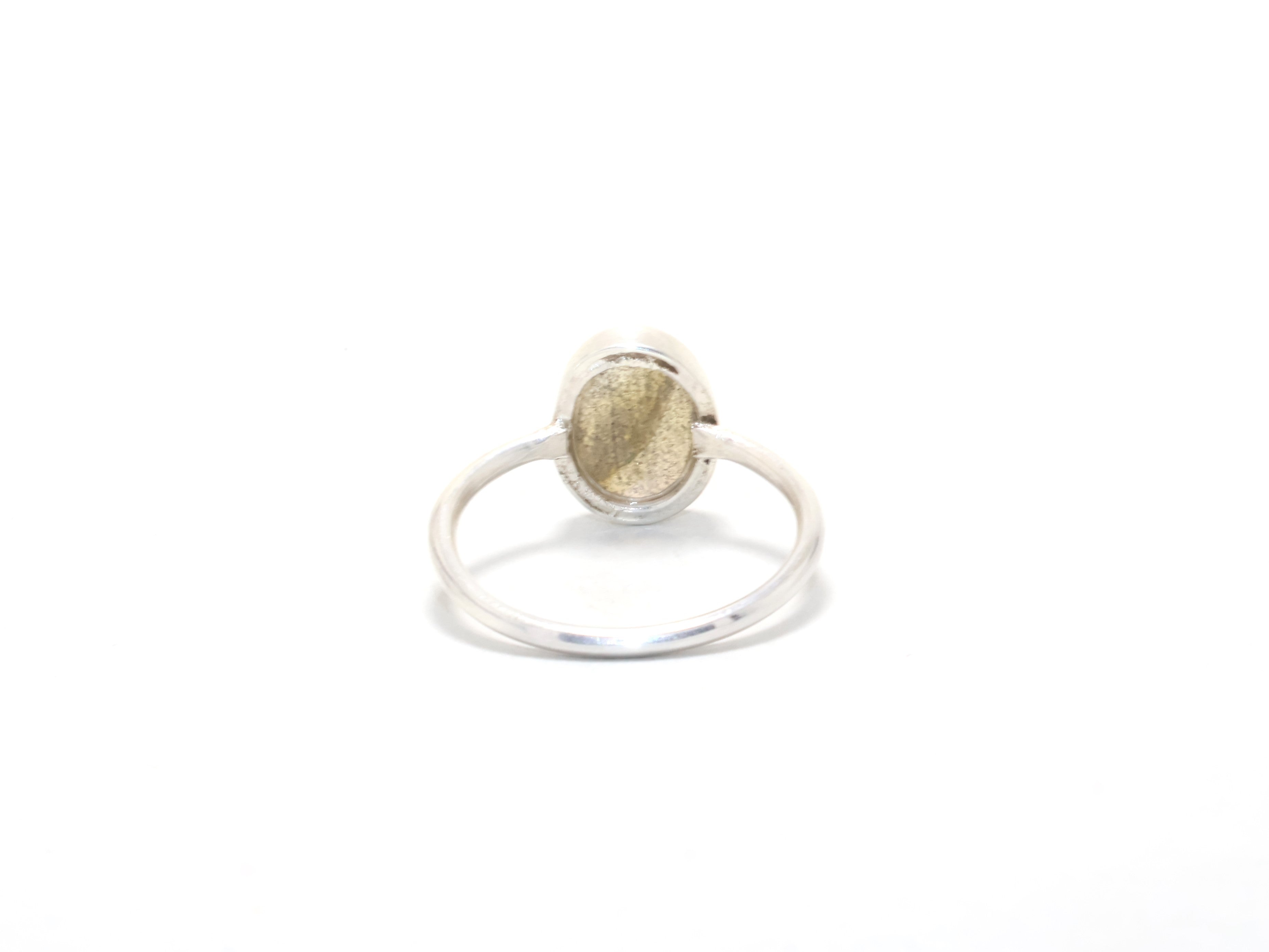 Geschliffener Labradorit-Ring 925er Sterling Silber Ovaler Edelstein-Stapelring Geschenk für sie Alltagsring