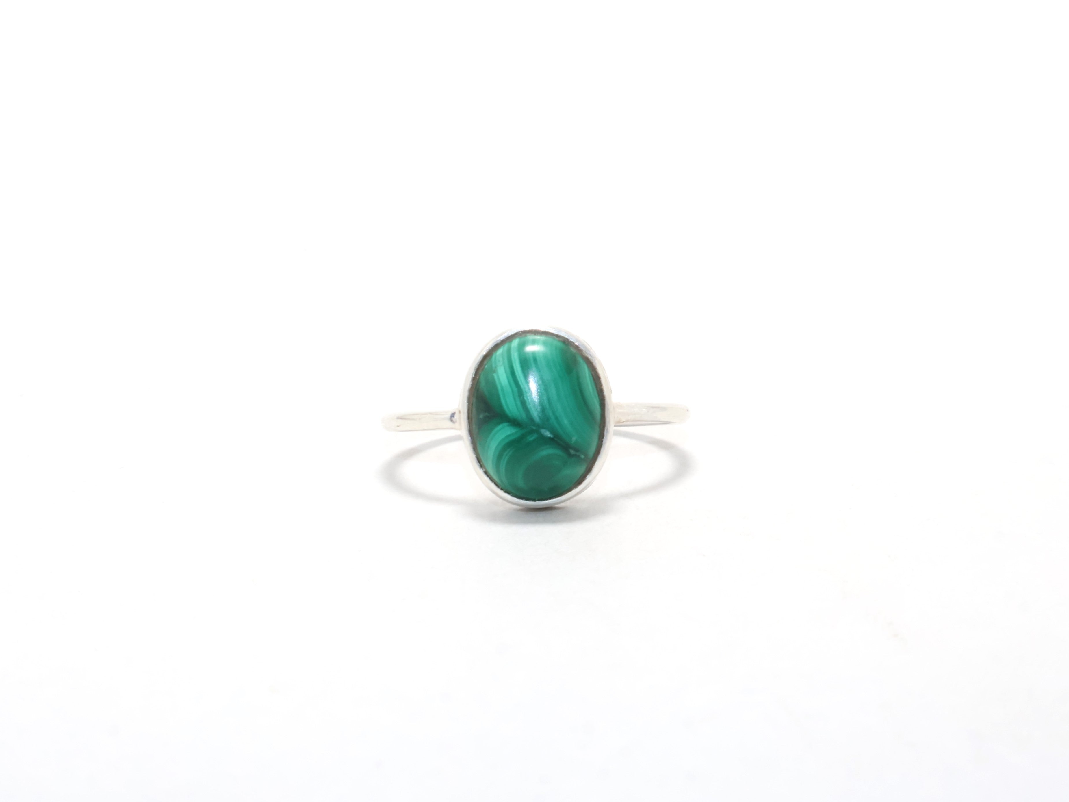 Ovale Malachiet Ring Delicate Ring Verjaardagsring Groene Edelsteen Ring Designer Ring Geboortesteen Ring Belofte Ring Cadeau voor Moeder 925 Zilveren Ring