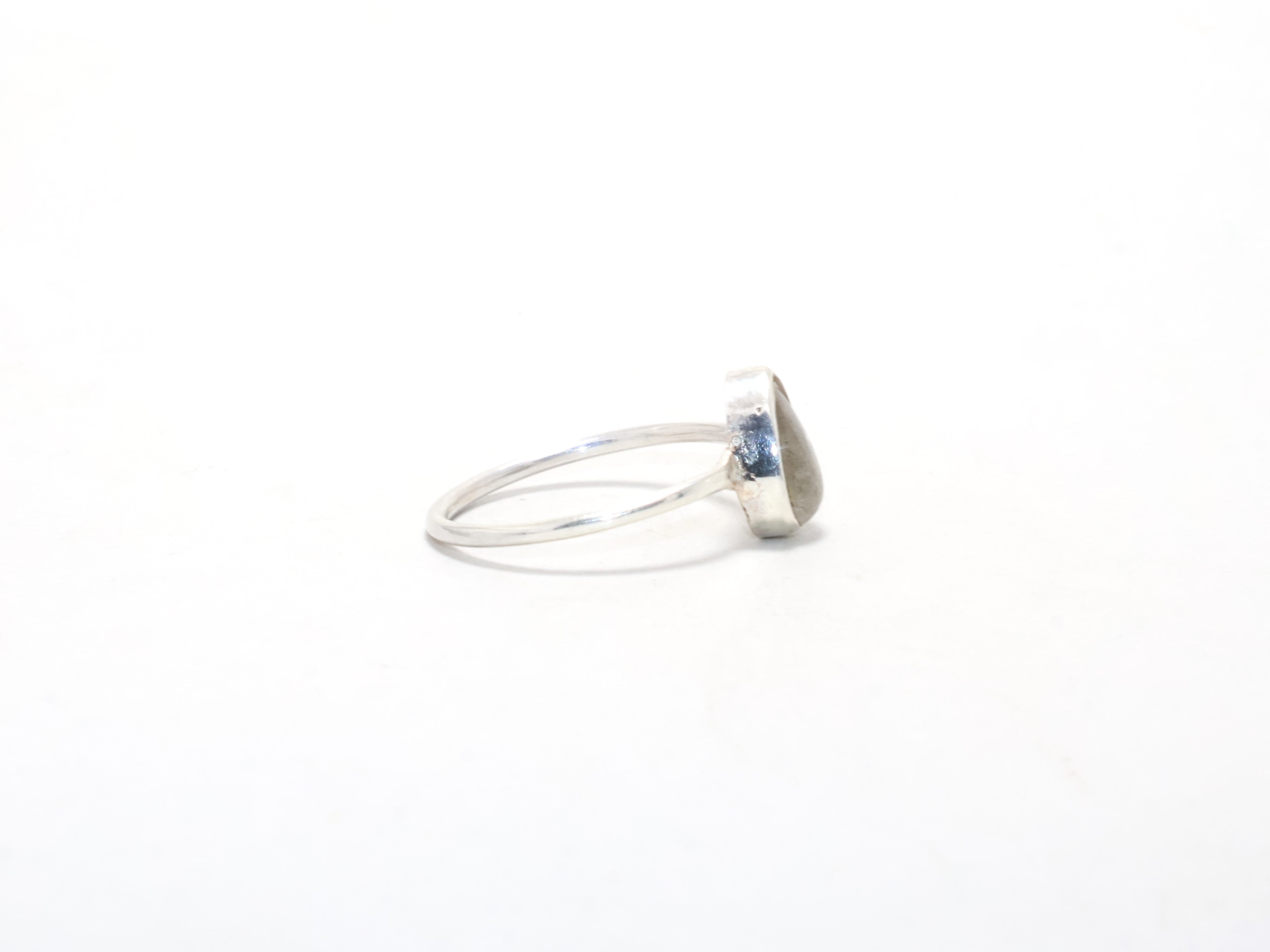 Peer Labradoriet Ring Stapelring Natuurlijke Edelsteen Geboortesteen Ring Handgemaakte Ring Blauwe Vuur Ring Cocktail Ring
