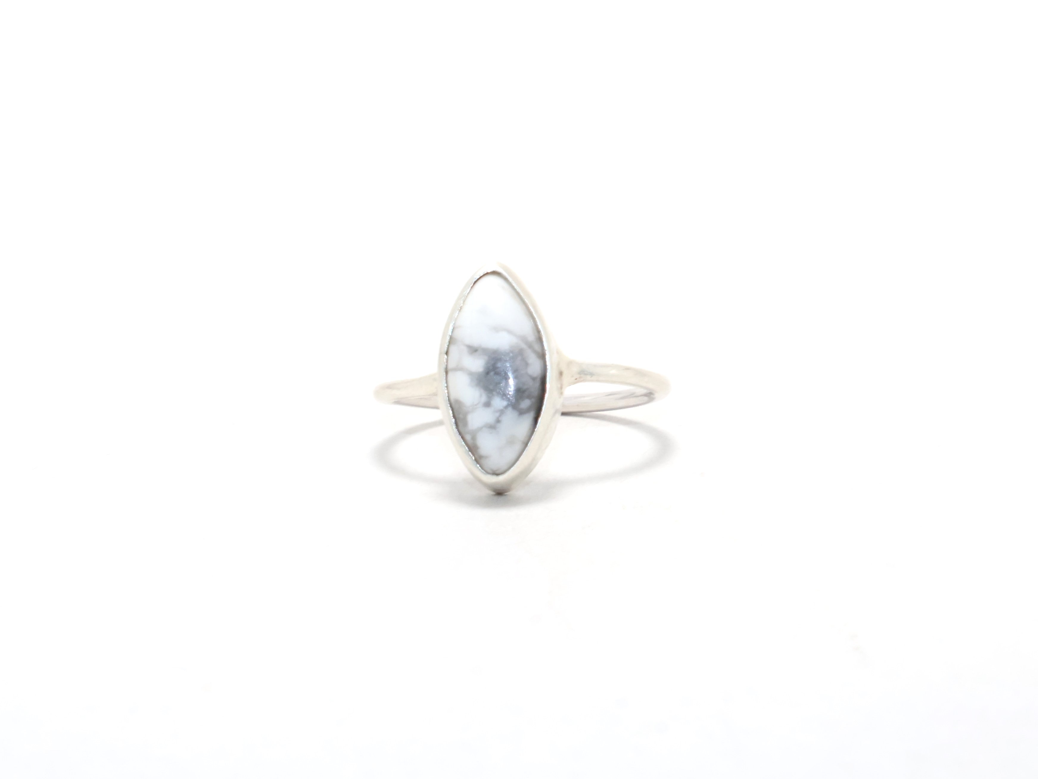 Weißer Howlith Ring 925 Sterling Silber Marquise Edelstein Ring Verlobungsring Zierlicher Silber Designer Ring Geschenk für Sie