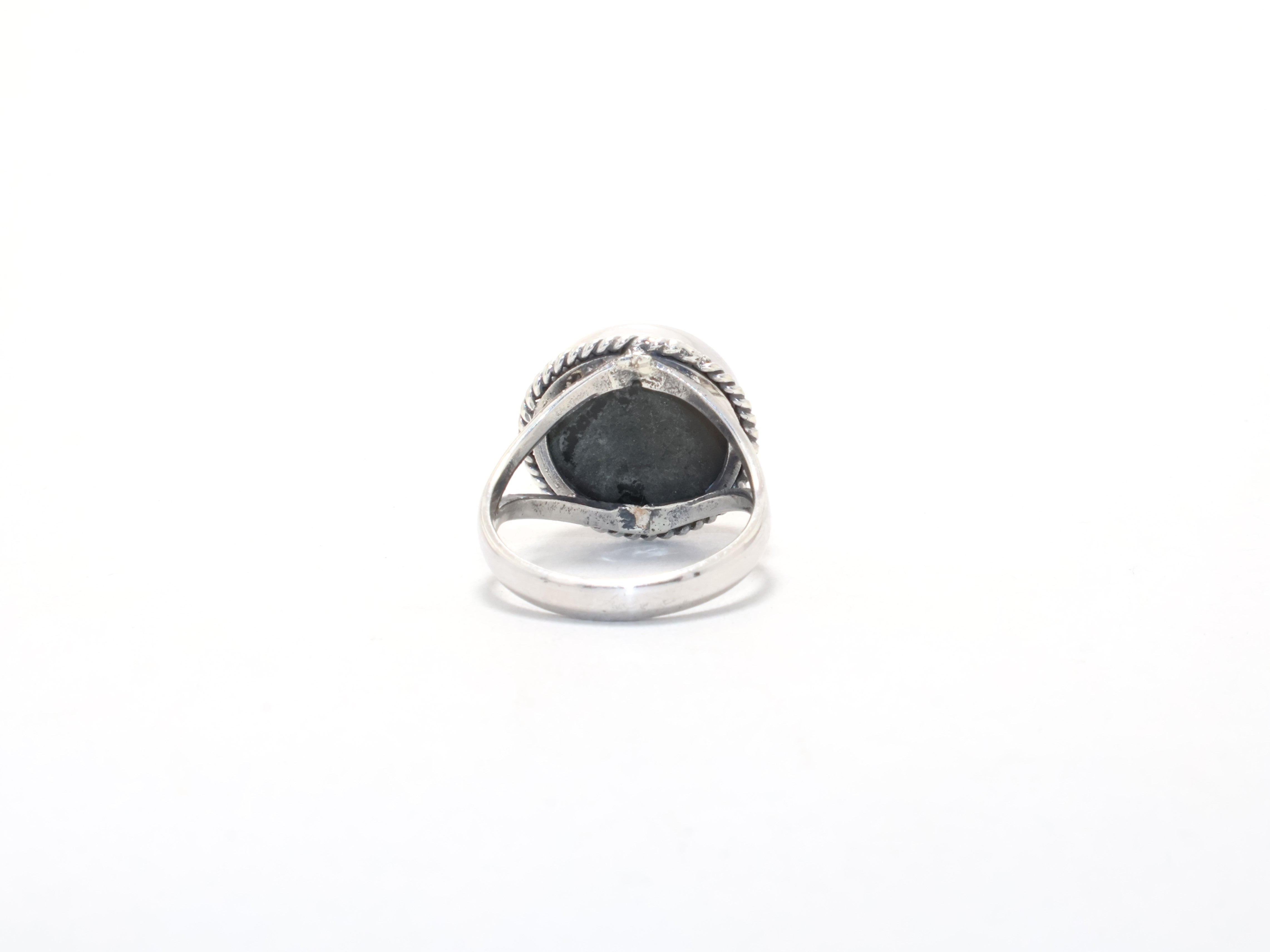 Natürlicher Abalone-Muschelring Minimalistischer böhmischer Ring Handgemachter Steinring Versprechensring Stapelring Geschenkidee