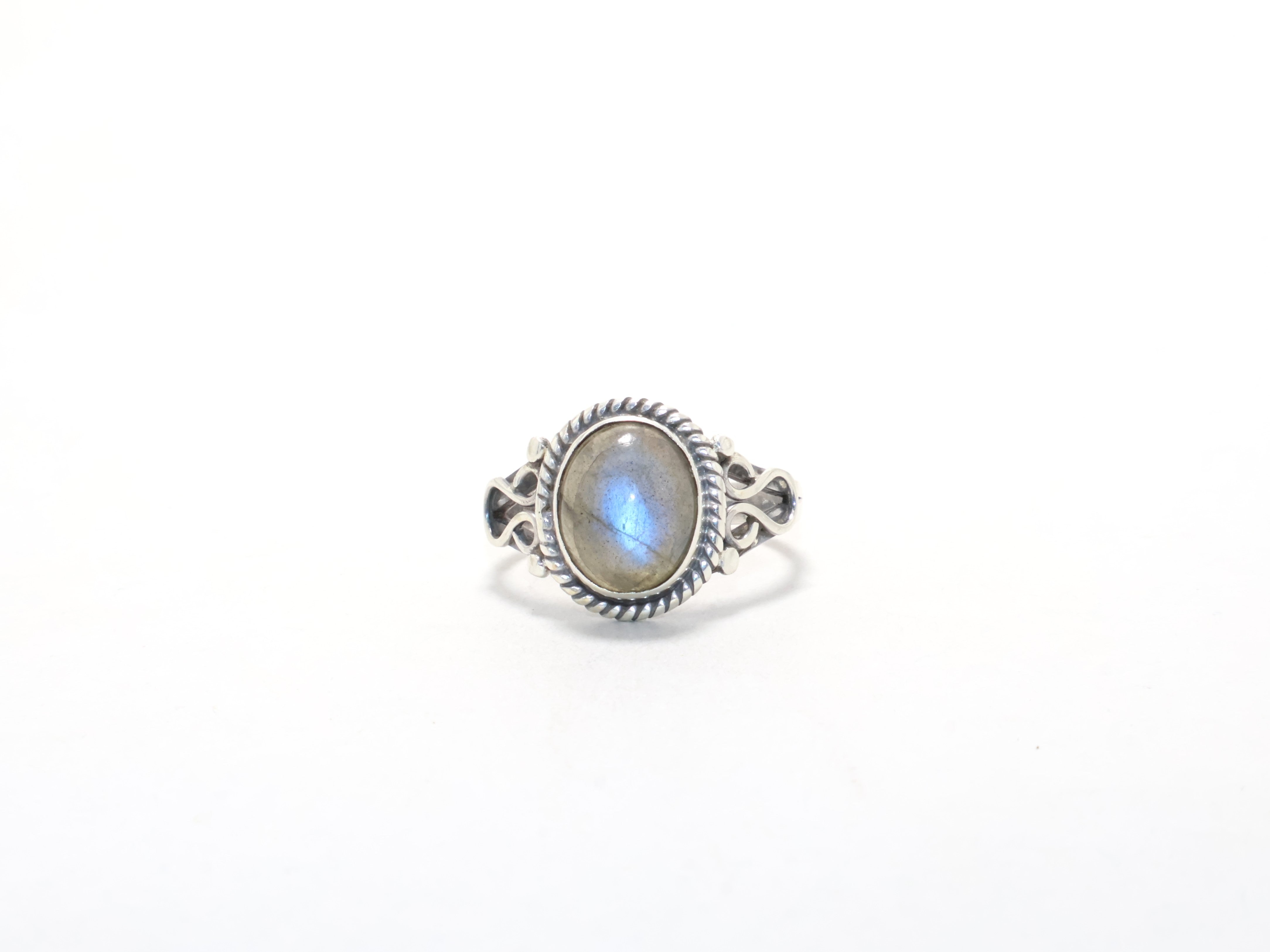 925er Silberring Natürlicher ovaler Labradorit-Ring Blauer Feuerstein Handgemachter Boho-Ring Geschenk für Sie Stapelring Cocktailring