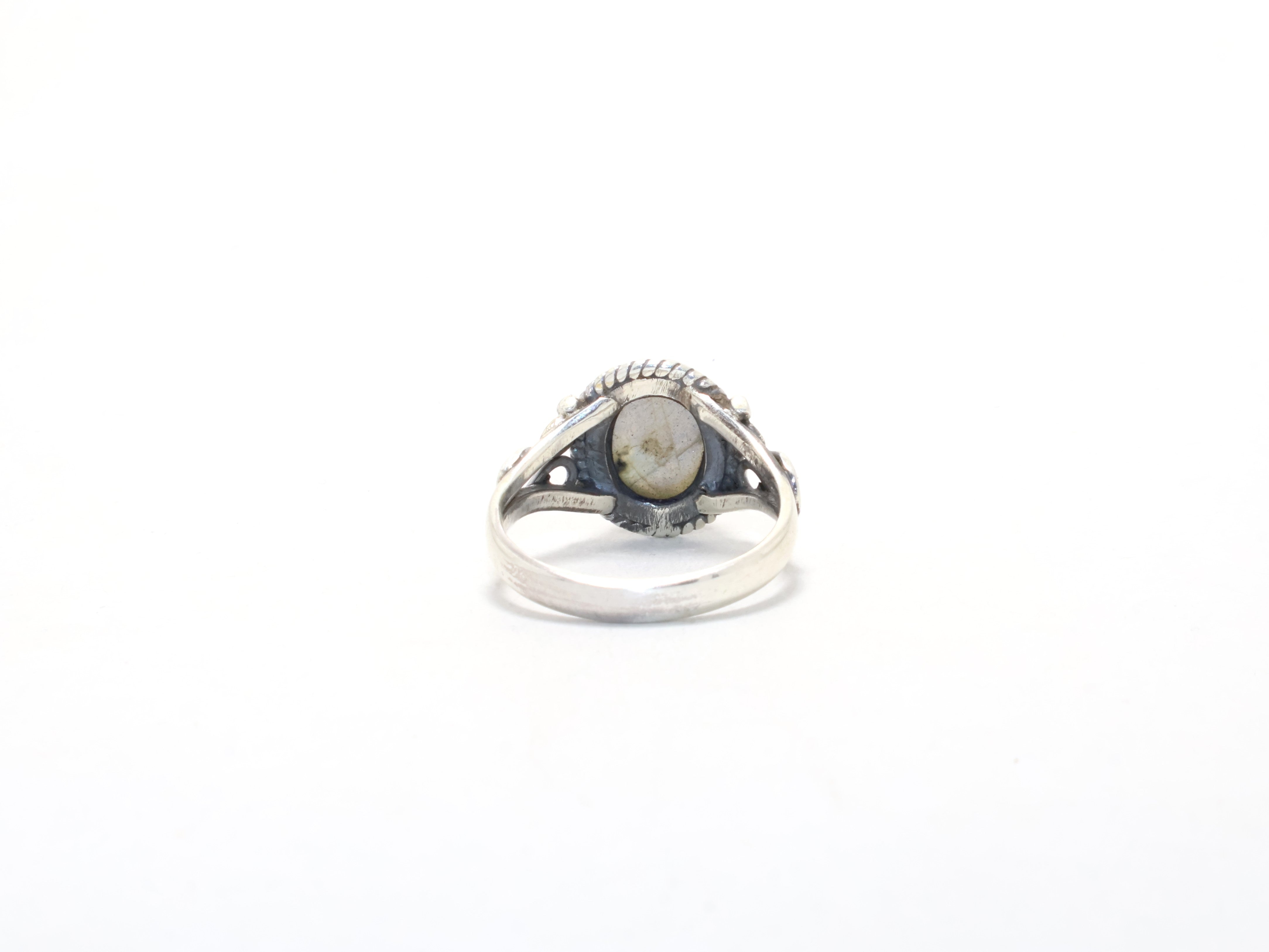 925er Silberring Natürlicher ovaler Labradorit-Ring Blauer Feuerstein Handgemachter Boho-Ring Geschenk für Sie Stapelring Cocktailring