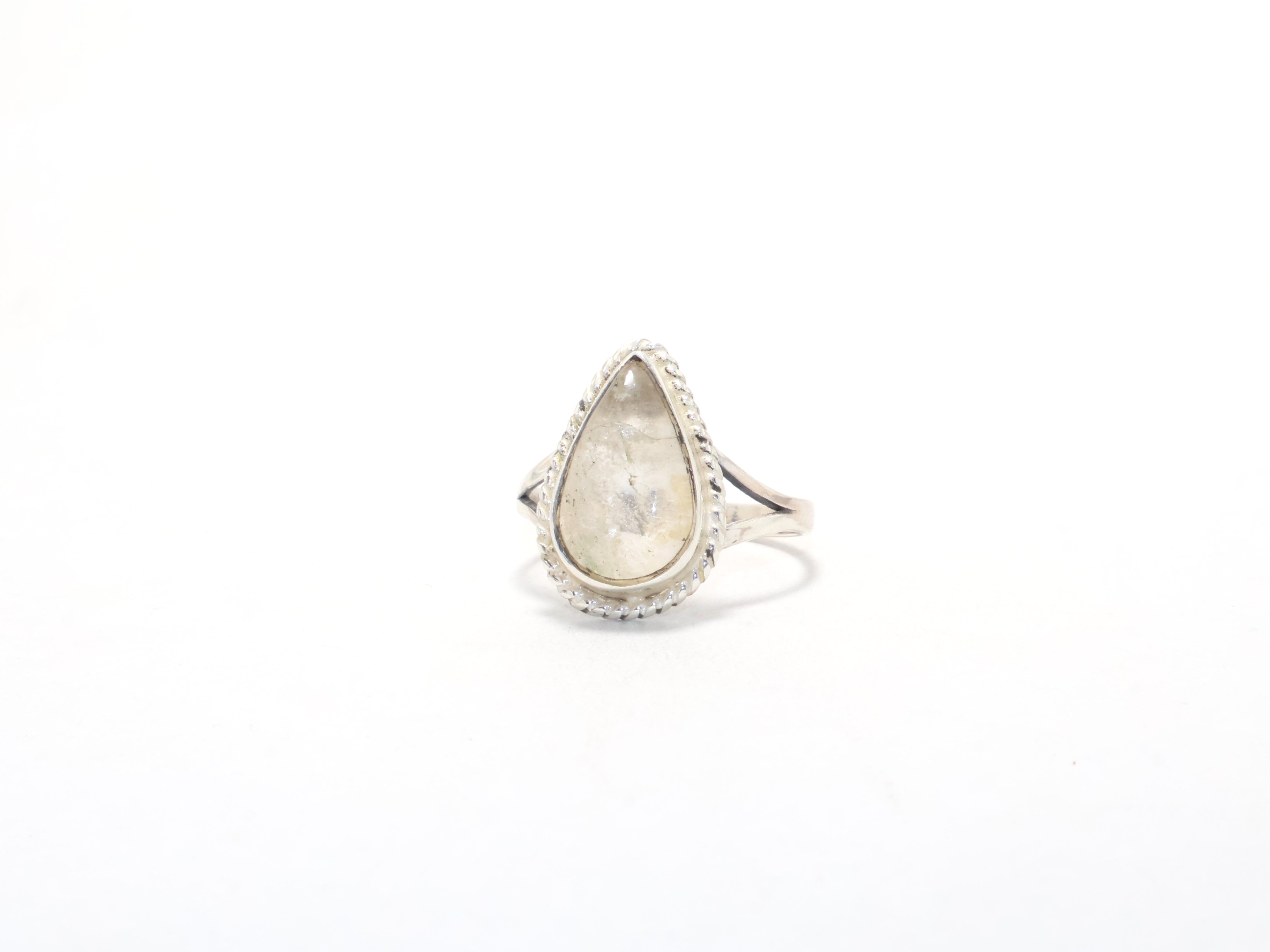Birnenförmiger Kristall-Quarz-Ring, Stapelring, Cocktail-Versprechensring, handgefertigter Edelsteinring, Geschenkidee