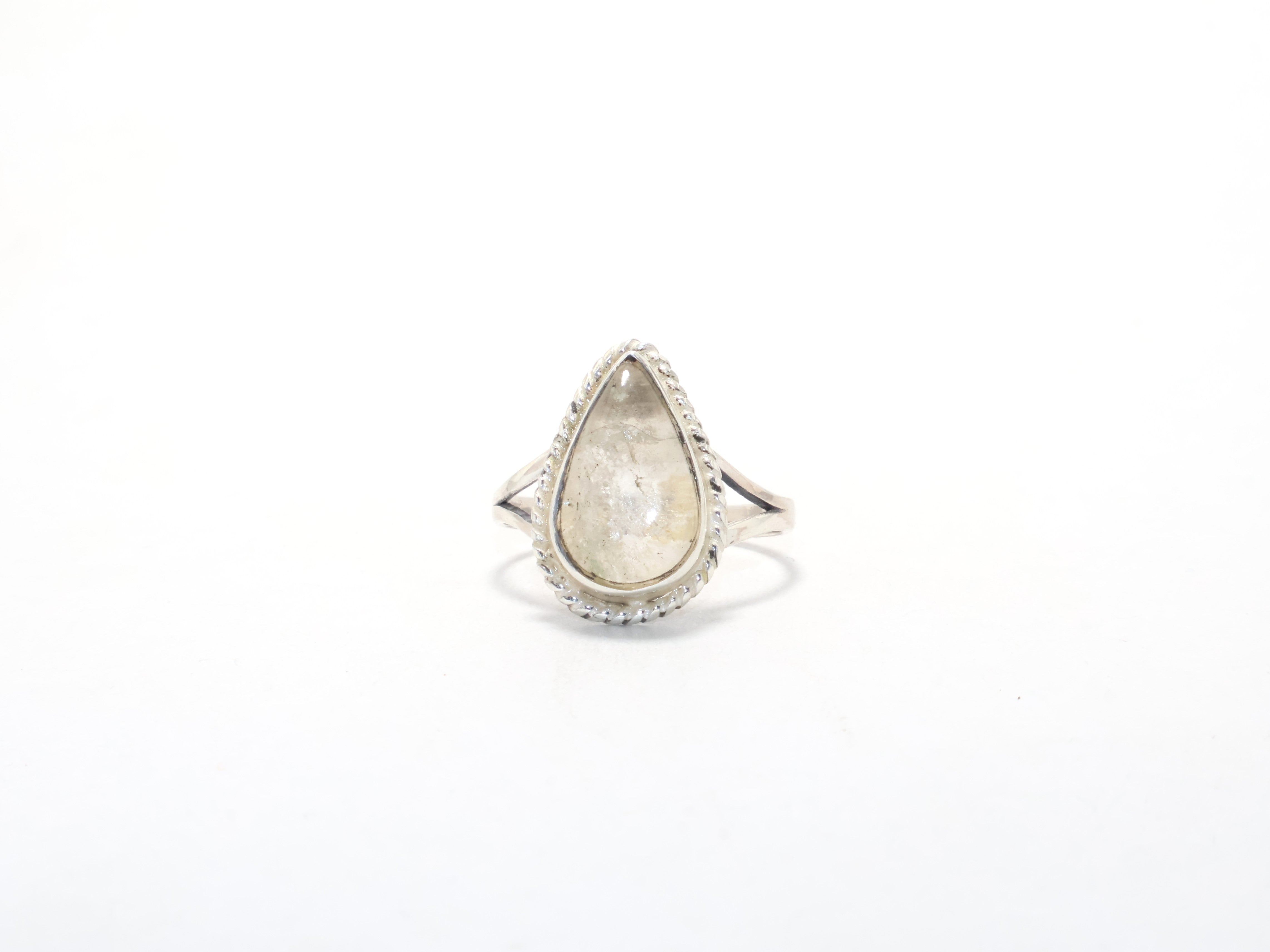 Birnenförmiger Kristall-Quarz-Ring, Stapelring, Cocktail-Versprechensring, handgefertigter Edelsteinring, Geschenkidee