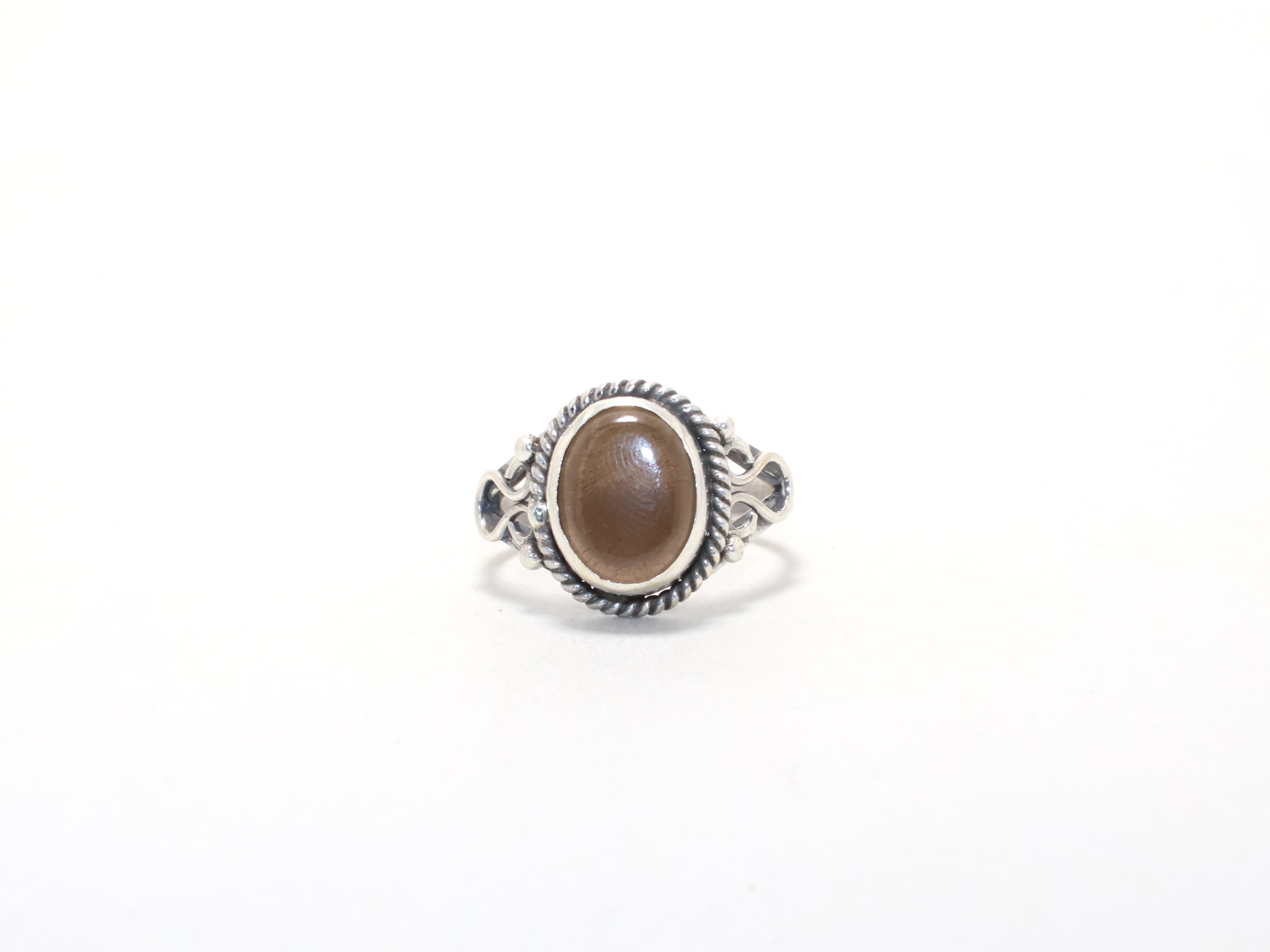 Ovaler Rauchquarz-Ring Geburtsstein Juni Zierlicher Ring Handgemachter Silberring Bohemian Ring