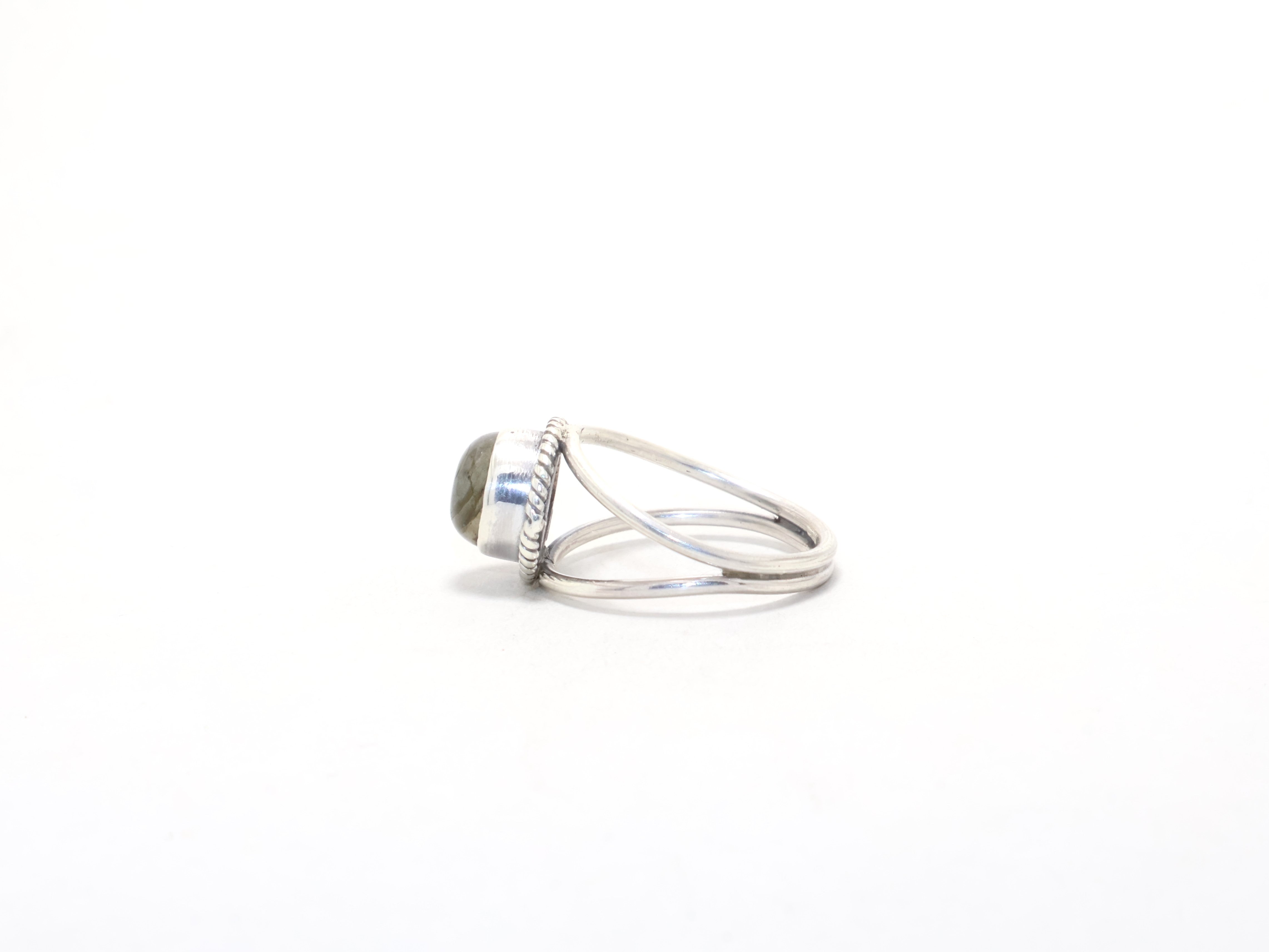 Natürlicher blauer Feuer-Labradorit-Designerring Alltagsring Minimalistischer Ring Geburtssteinring 925 Sterling Silber Geschenk für Sie