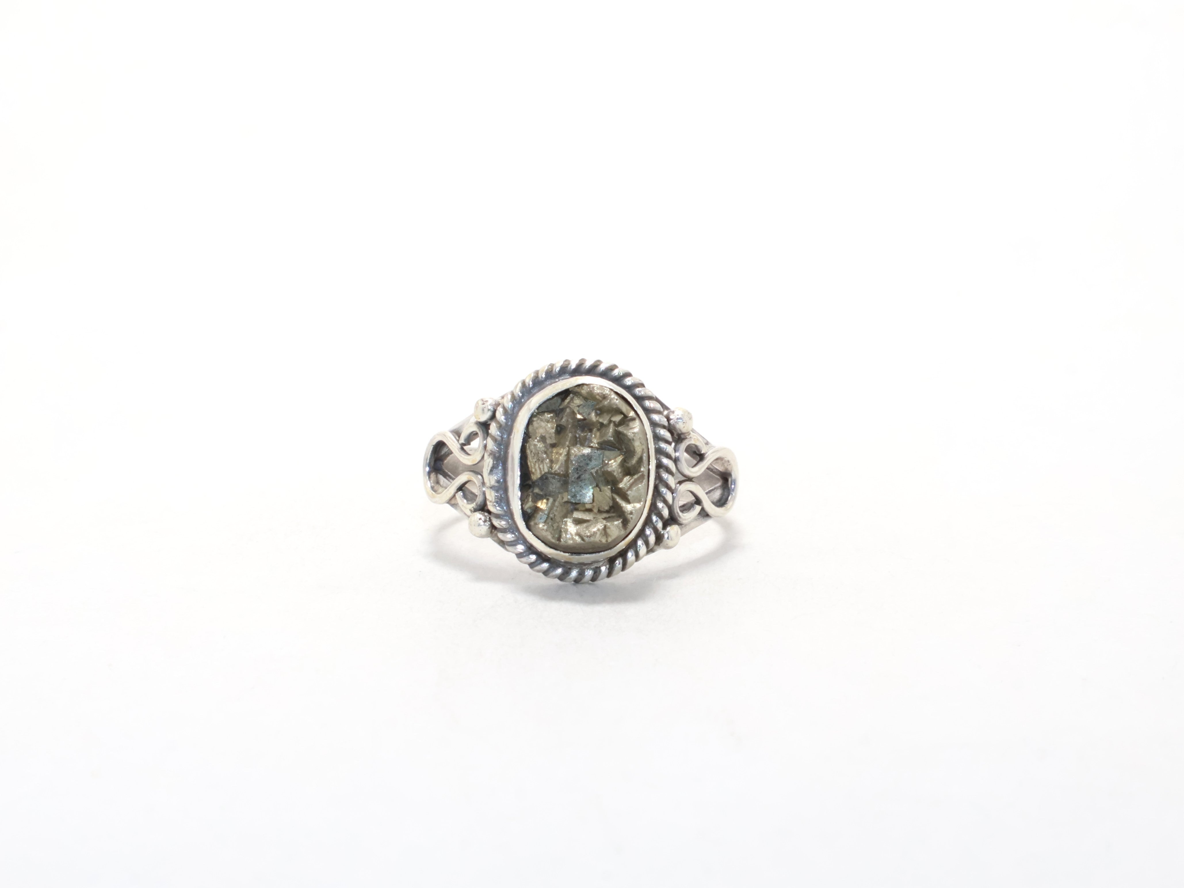 Roher Pyrit-Edelsteinring, grober Stein, minimalistischer Ring, 925er Sterlingsilber, Stapelring, Designerring