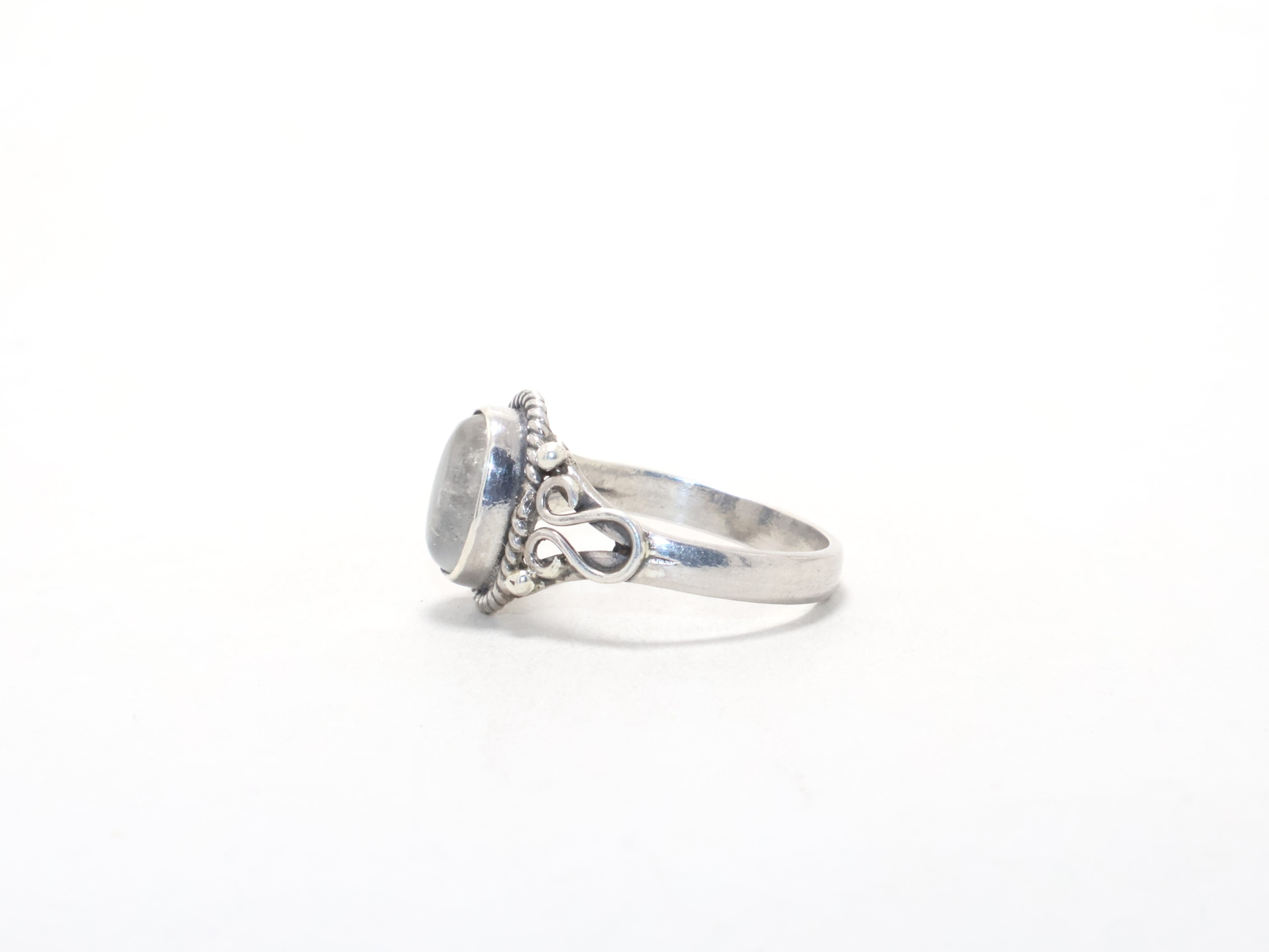 Handgefertigter Kristallquarz-Ring 925 Sterling Silber Geschenkartikel Boho Ring Ovaler Edelsteinring Freundschaftsring
