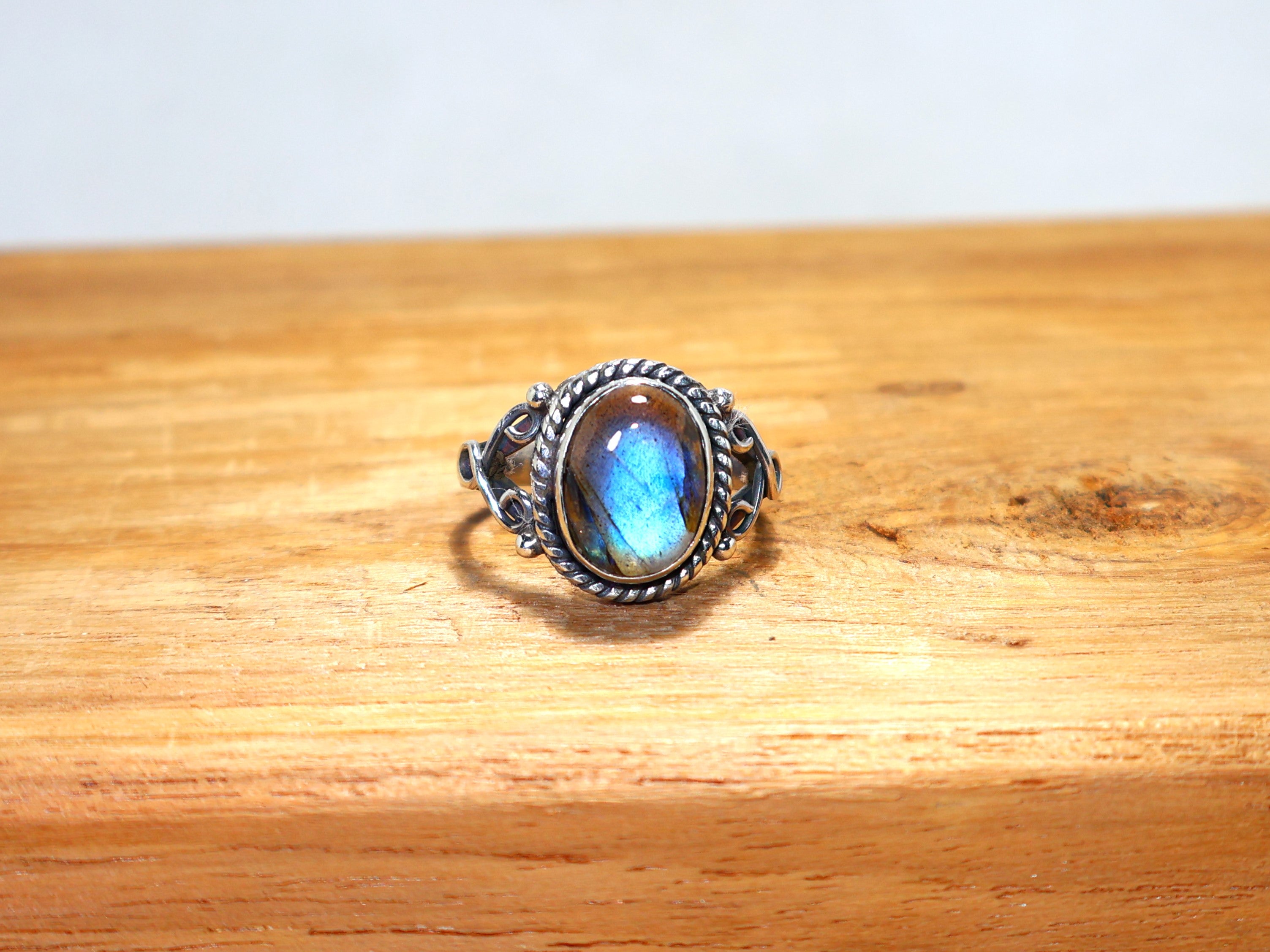 Natur Ovale Labradorit Silber Ring Blauer auffälliger Edelsteinring 925 Sterling Silber Ring Boho Ring Geschenk für Sie