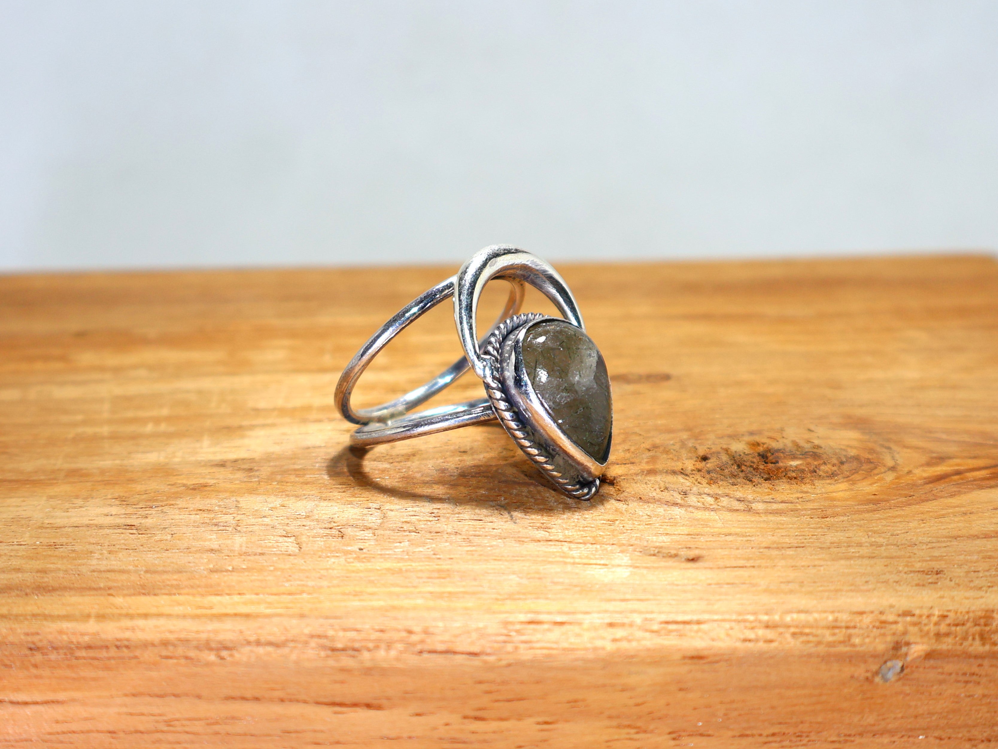 Schwarzer Rutilquarz Edelstein Silberring 925 Sterling Silber Tropfenförmiger Edelsteinring Designer Handgemacht Damen Geschenk für Frauen Geburtssteinring