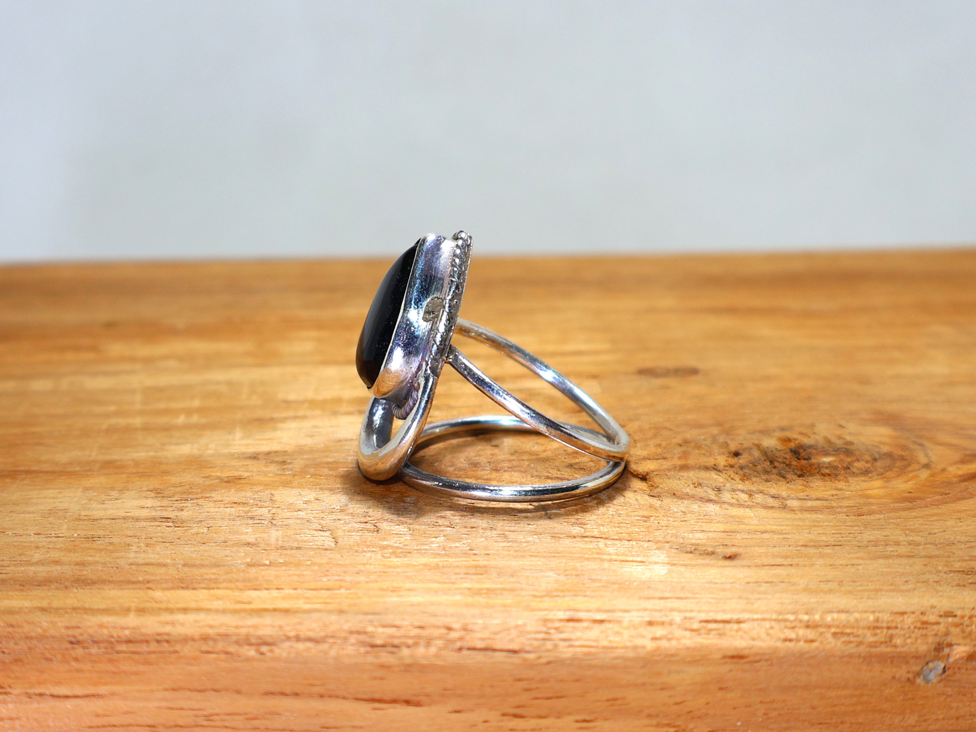 Schwarzer Onyx Silberring 925 Sterling Silber Tropfenförmiger Edelstein Designer Schwarzsteinring Handgefertigter oxidierter Ring Verlobungsring Geschenk für Ihn