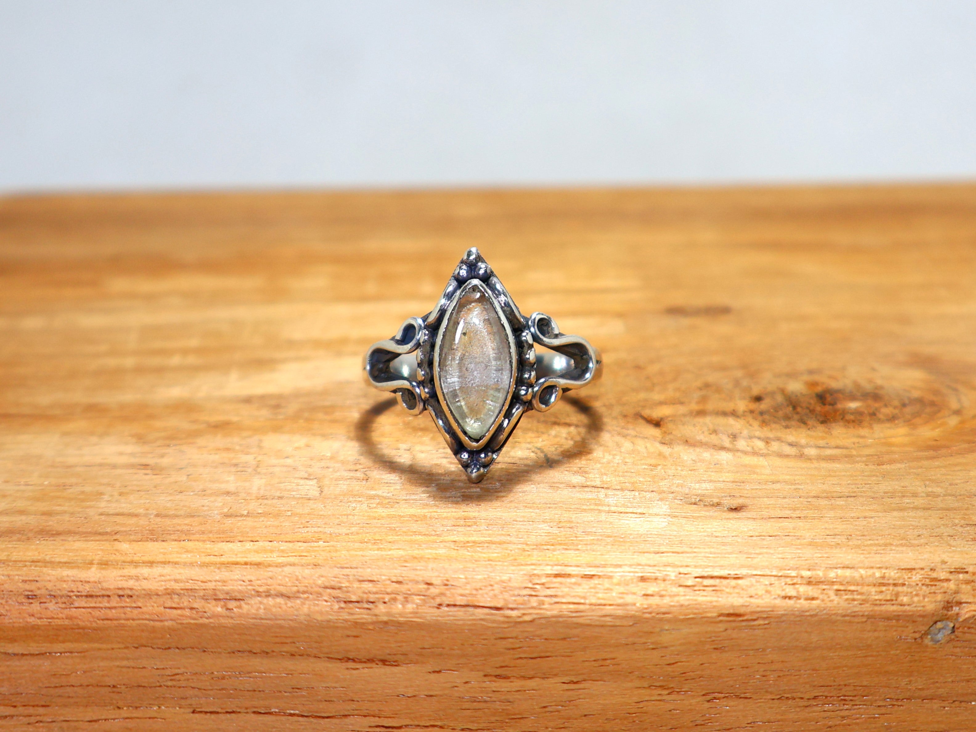Kristallquarz-Silberring 925er Sterling Massivsilber Marquise-Edelsteinring Handgemachter Ring für Frauen Designerring