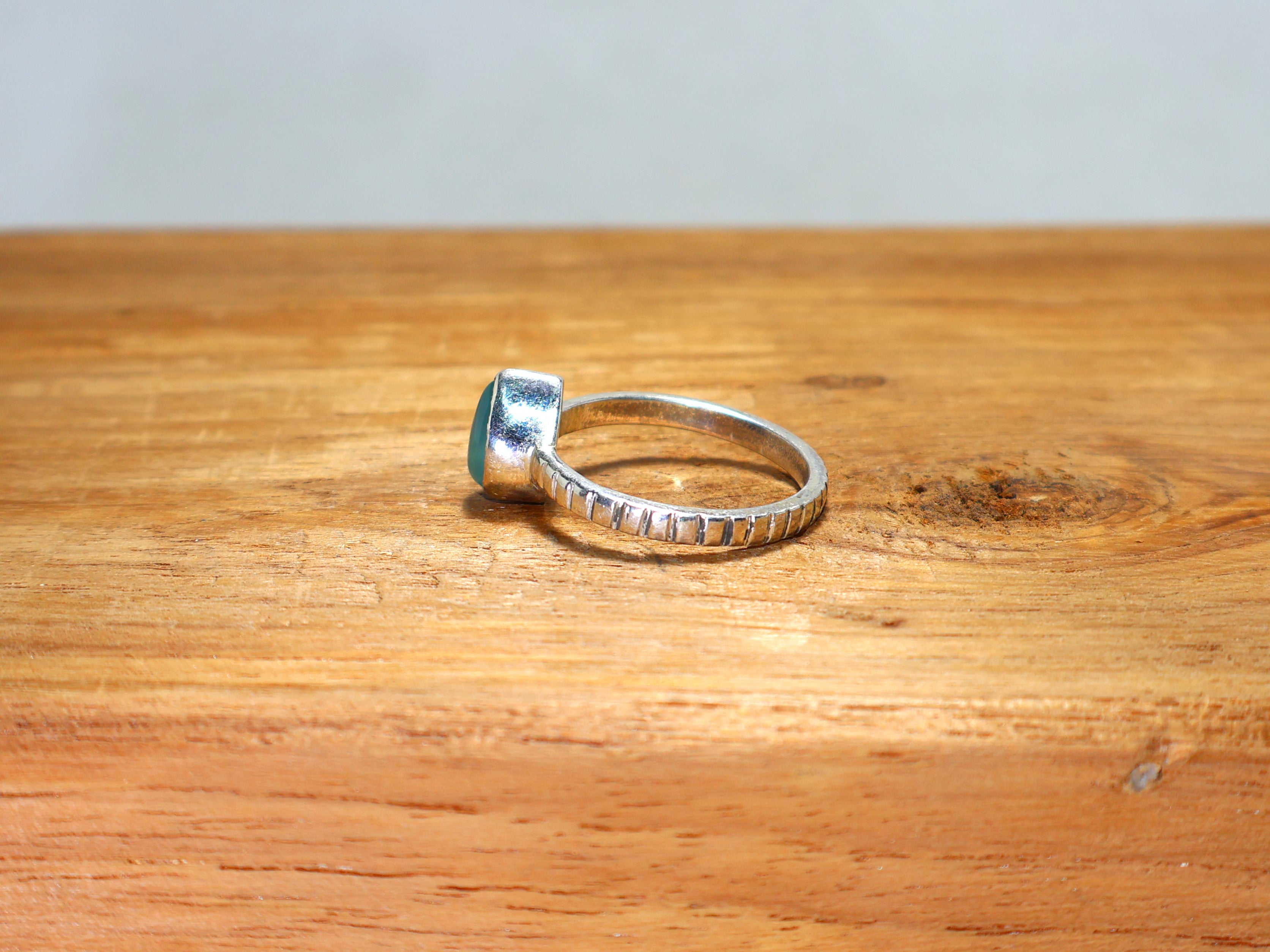 Natürlicher Aqua Chalcedon Silberring 925 Sterling Silber Edelsteinring März Geburtssteinring Handgemachter blauer Steinring Birnenform Ring Geschenk für sie Verlobungsring