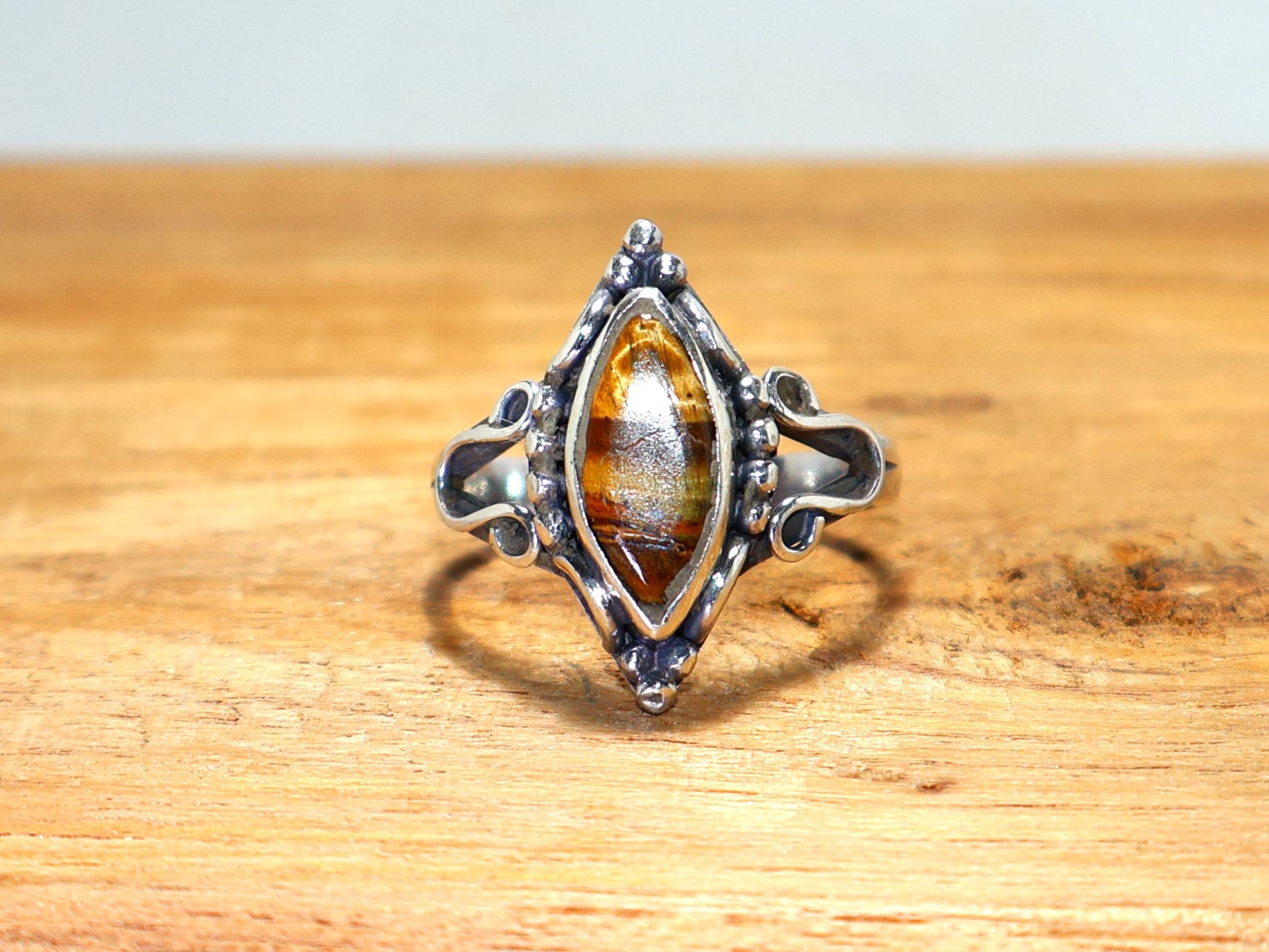 Natürlicher Tigerauge-Ring, 925 Sterling Silber Ring, handgefertigter gelber Edelsteinring, Geschenk für Sie, Marquise Designer Ring