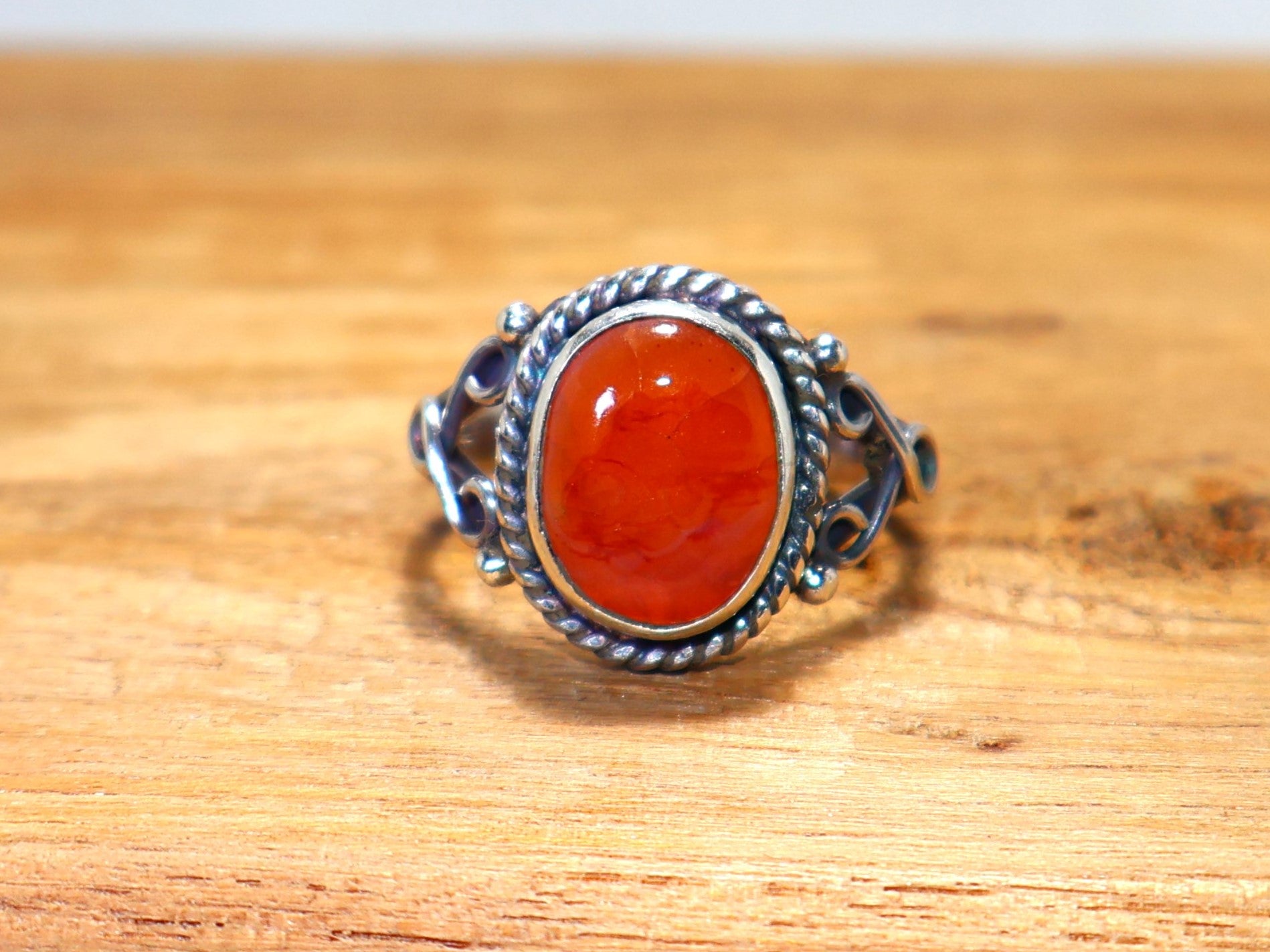 Natur Karneol Ring 925 Sterling Silber Einzigartiger Ring für Damen Edelstein Ring Handgemachter Ring Oranger Karneol Versprechensring Geburtssteinring