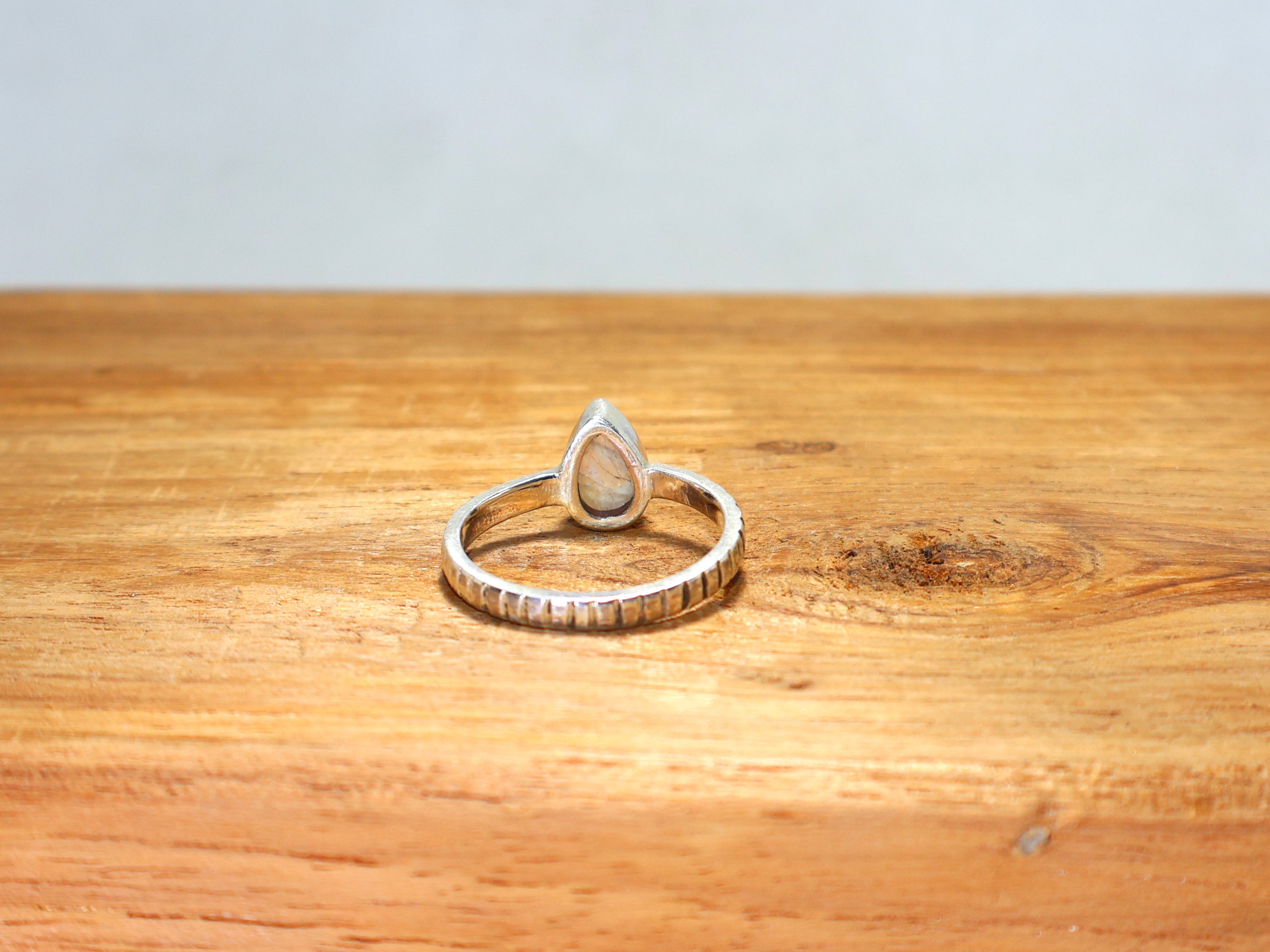 Blauwe Vuur Regenboog Maansteen Stapelring Druppelvormige Edelsteen Ring 925 Sterling Zilveren Ring Kleine Ring