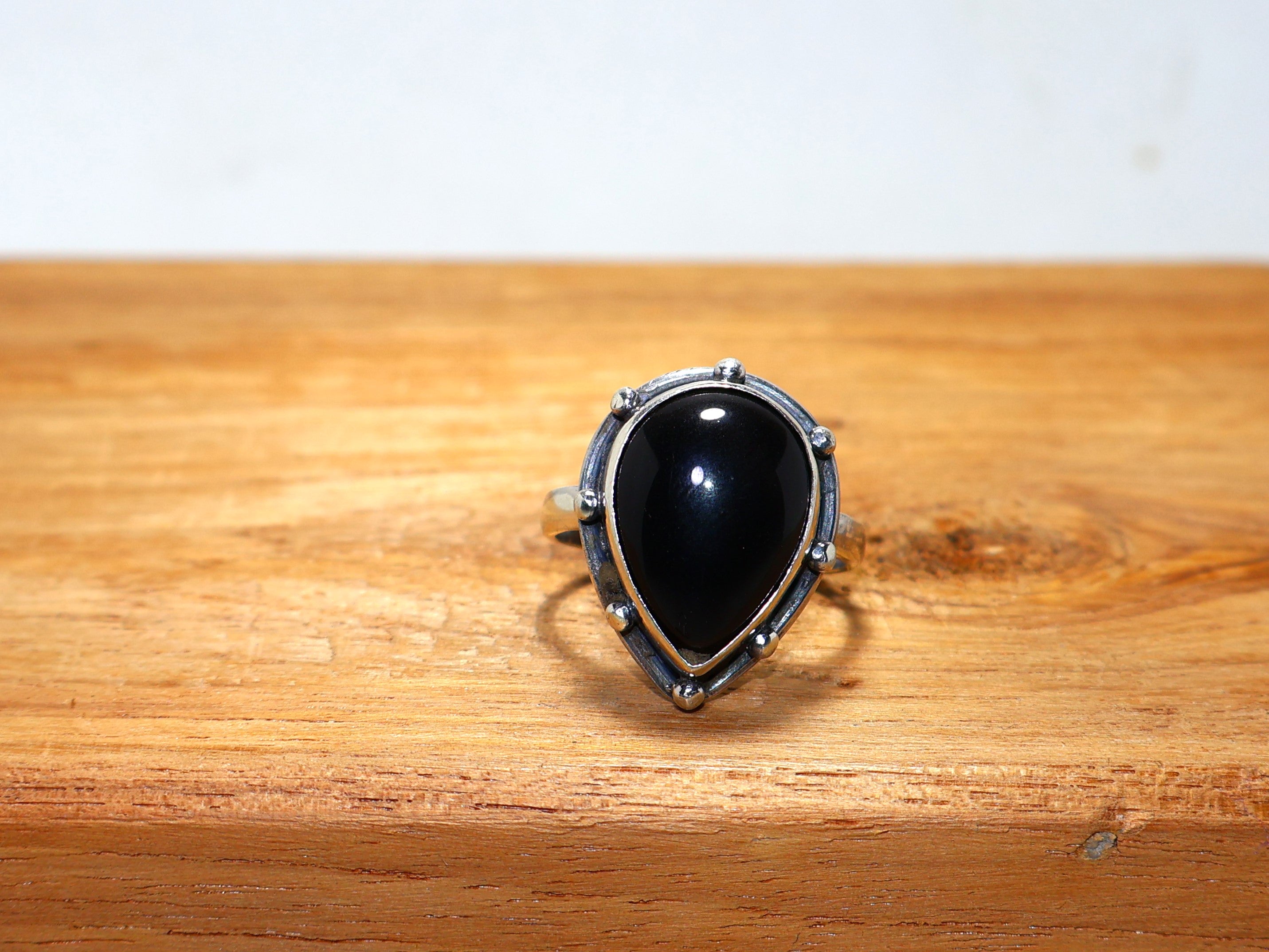 Natürlicher schwarzer Onyx-Ring, Boho-Silberring, 925er Sterlingsilber, Verlobungsring, handgefertigter Ring, Birnen-Edelsteinring, Statement-Ring