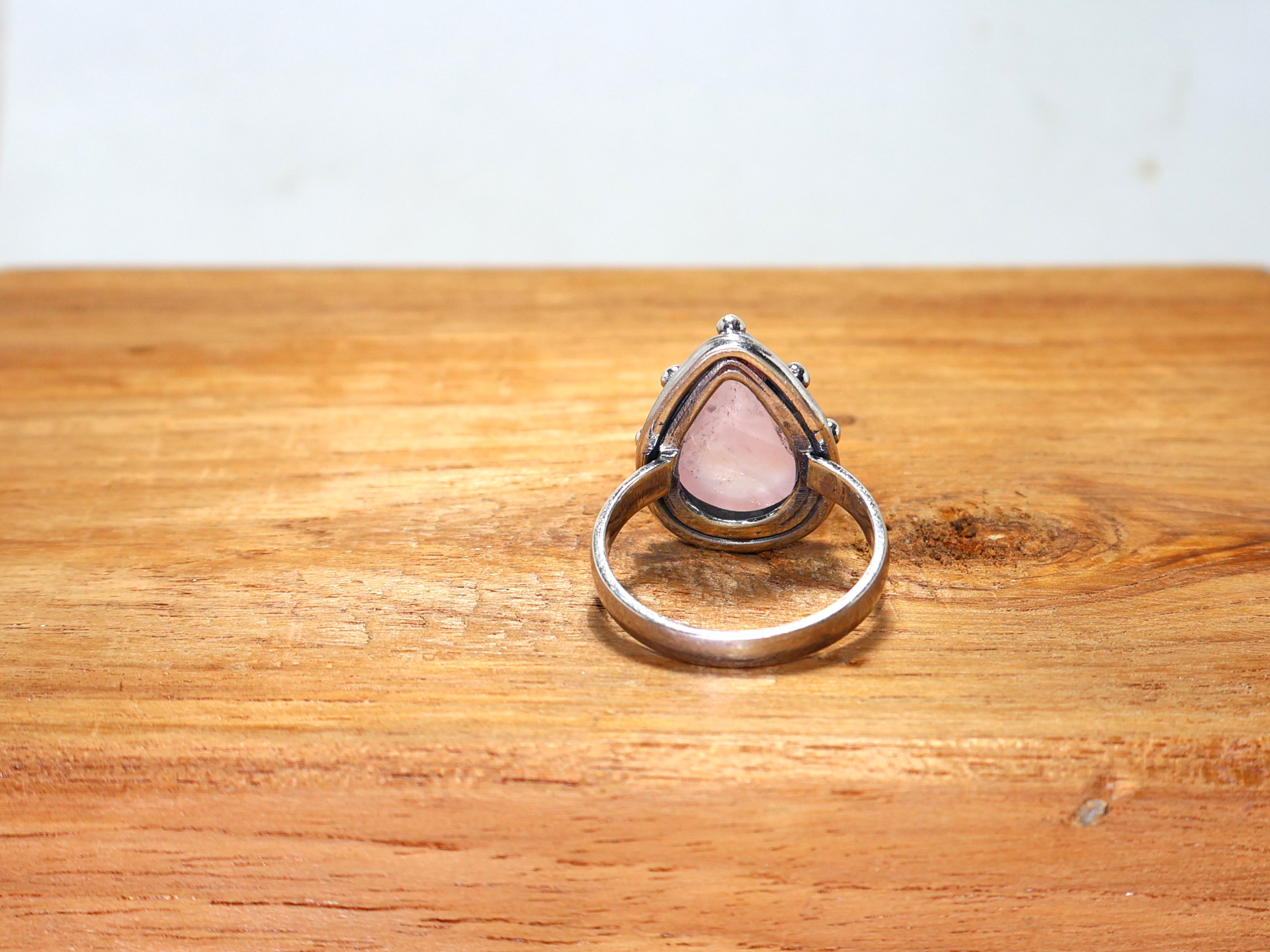 Natürlicher Rosenquarz-Ring 925 Sterling Silber Handgemachter Ring Tropfenförmiger Edelsteinring Alltagsring