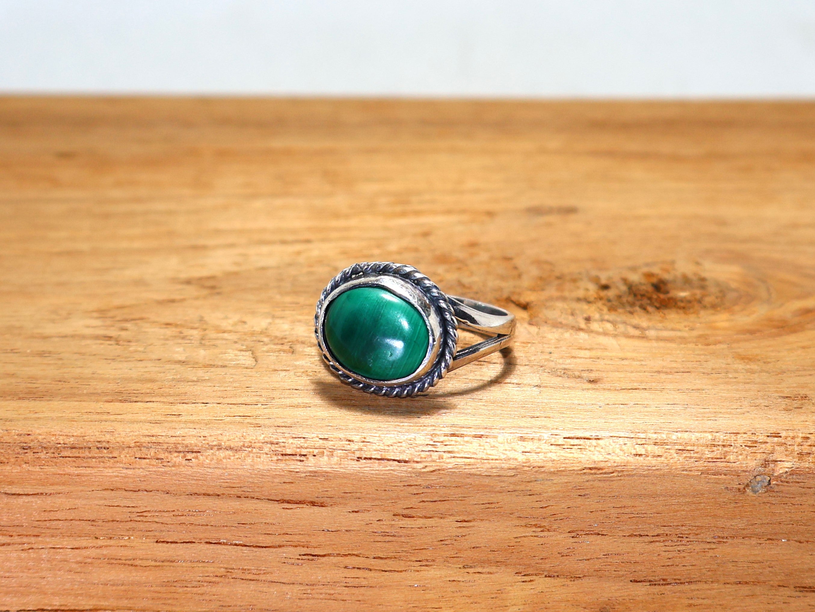 Handgemaakte Ring Malachiet Ring Verjaardagscadeau Ring Groene Ovale Edelsteen Ring Belofte Ring 925 Sterling Zilveren Ring Cadeau voor Haar