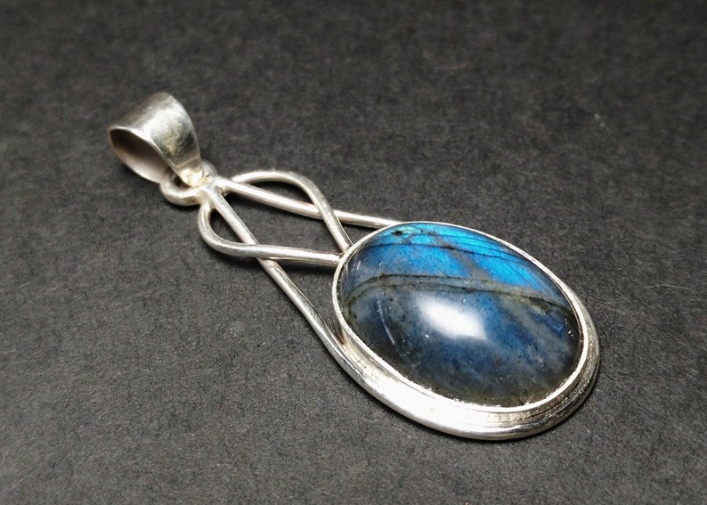 Labradorit-Anhänger, Sterling Silber Anhänger, Edelstein-Anhänger, Blauer Flash Labradorit, handgefertigter Anhänger, einzigartiger Anhänger, Geburtsstein-Anhänger