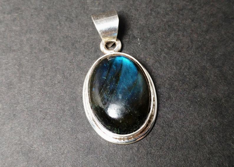 Anhänger aus natürlichem Labradorit 925 Sterlingsilber-Anhänger Natur-Edelstein Blauer Labradorit Schillernder Labradorit Geburtsstein-Anhänger