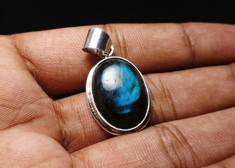 Anhänger aus natürlichem Labradorit 925 Sterlingsilber-Anhänger Natur-Edelstein Blauer Labradorit Schillernder Labradorit Geburtsstein-Anhänger