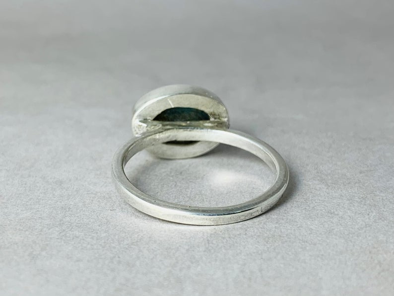 Blauer Labradorit Ring 925 Silberring Handgemachter Ovaler Edelsteinring Geburtssteinring Schlichter Ring Geschenk Für Sie