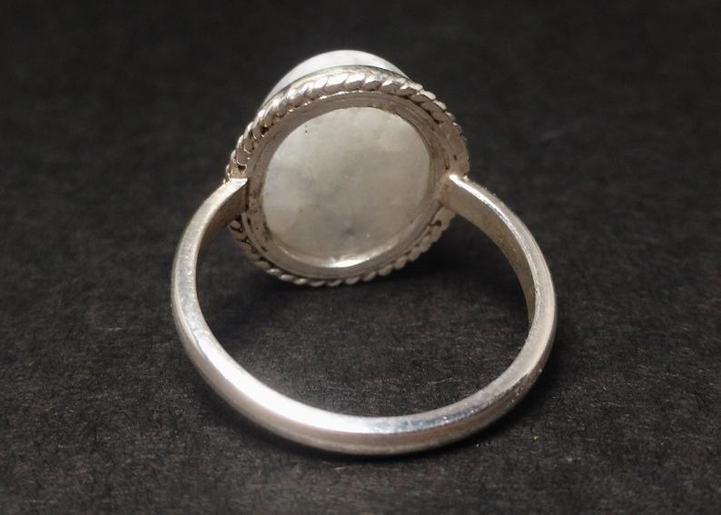 Ovaler Mondsteinring 925er Sterlingsilber Handgemacht Juni Geburtsstein Damenring Ovale Form Stein Weißer Stein Schmuck