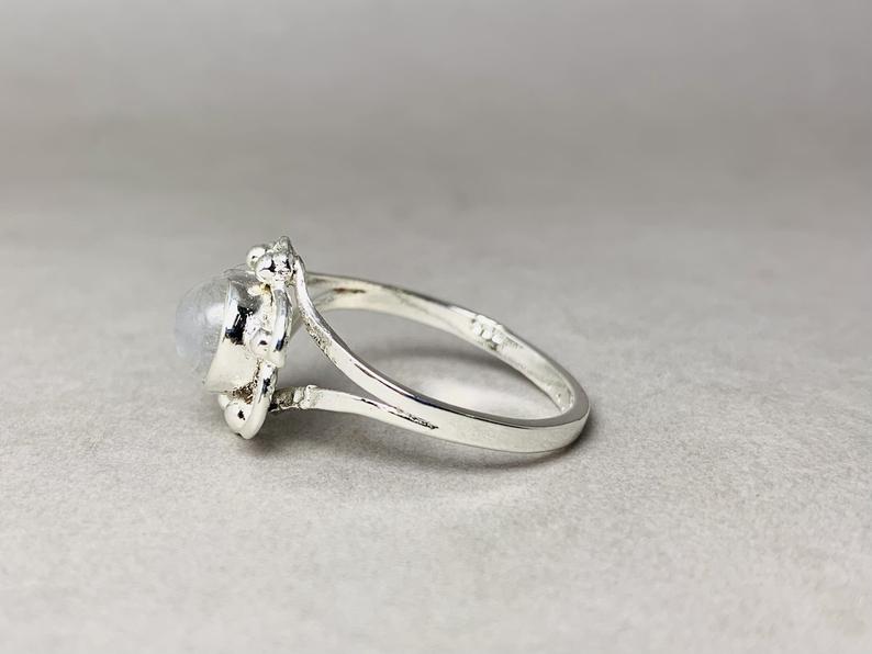 Runder Mondsteinring 925 Silberring Handgemachter Ring Geburtssteinring Silberschmuck Edelsteinring Charm Ring